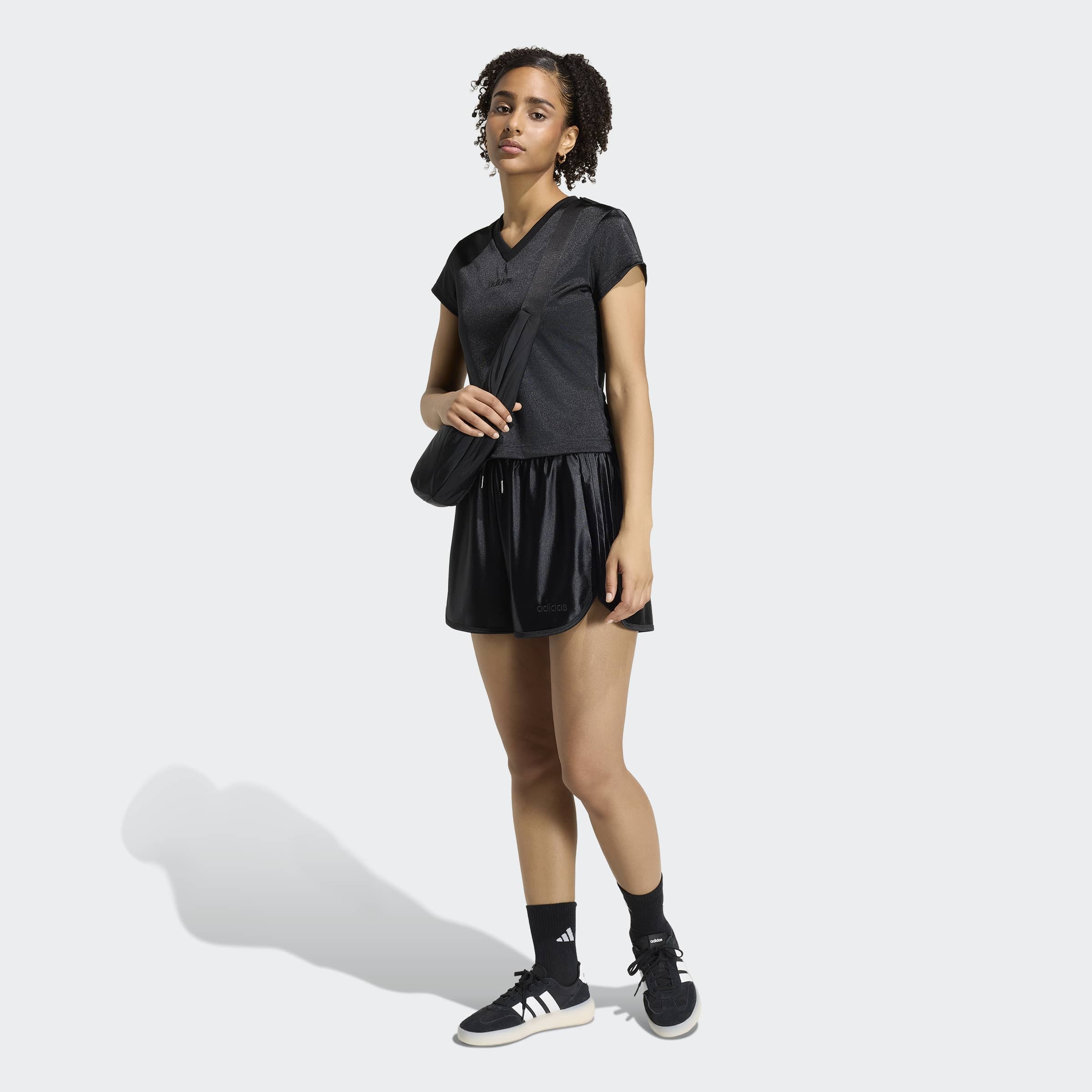 adidas Sportswear Shorts »SEASONAL ESSENTIALS SATIN«