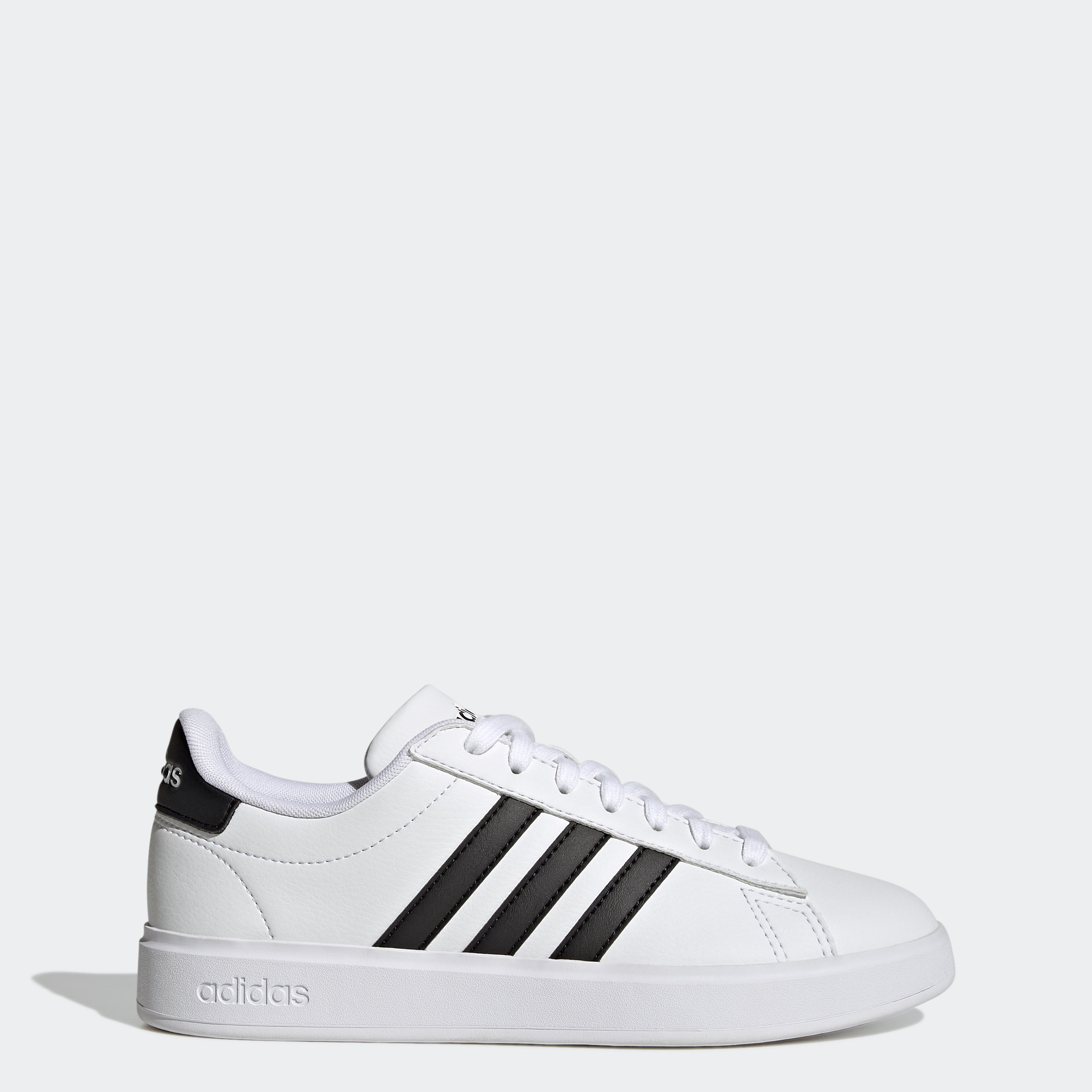 adidas Sportswear Sneaker »GRAND COURT CLOUDFOAM LIFESTYLE COURT COMFORT«, Design auf den Spuren des adidas Superstar