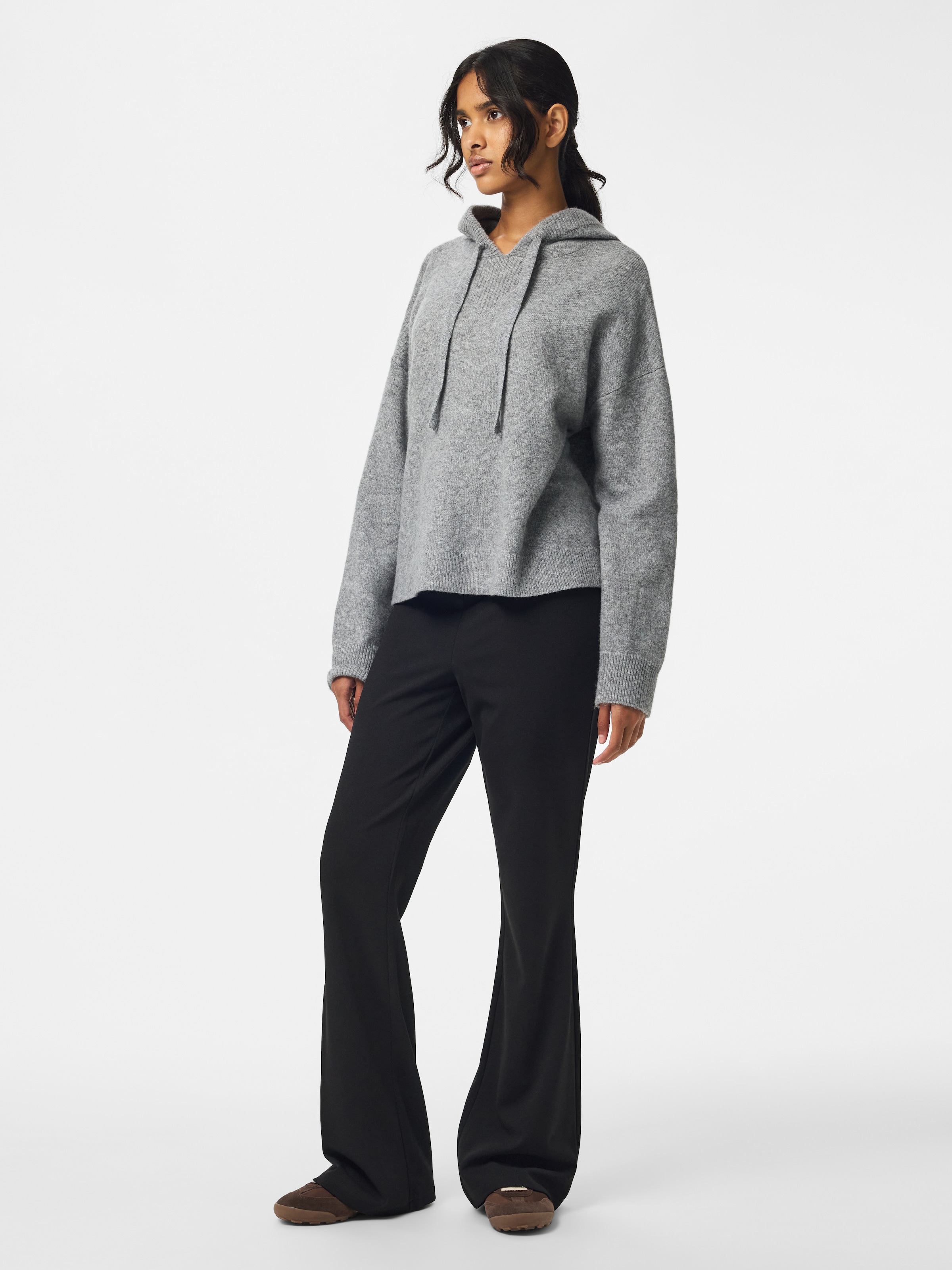 pieces Kapuzenpullover »PCMALOU LS KNIT HOODIE NOOS BC« Materialmix, mit Wolle und Stretch, slim fit