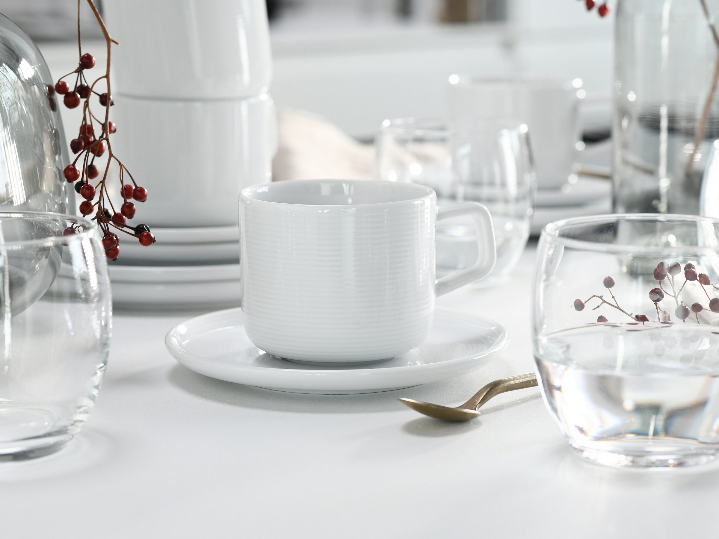 CreaTable Kaffeeservice »Session, Service, 18-tlg.« Teller ohne Fahne mit großem Spiegel, Elegantes Rillenrelief