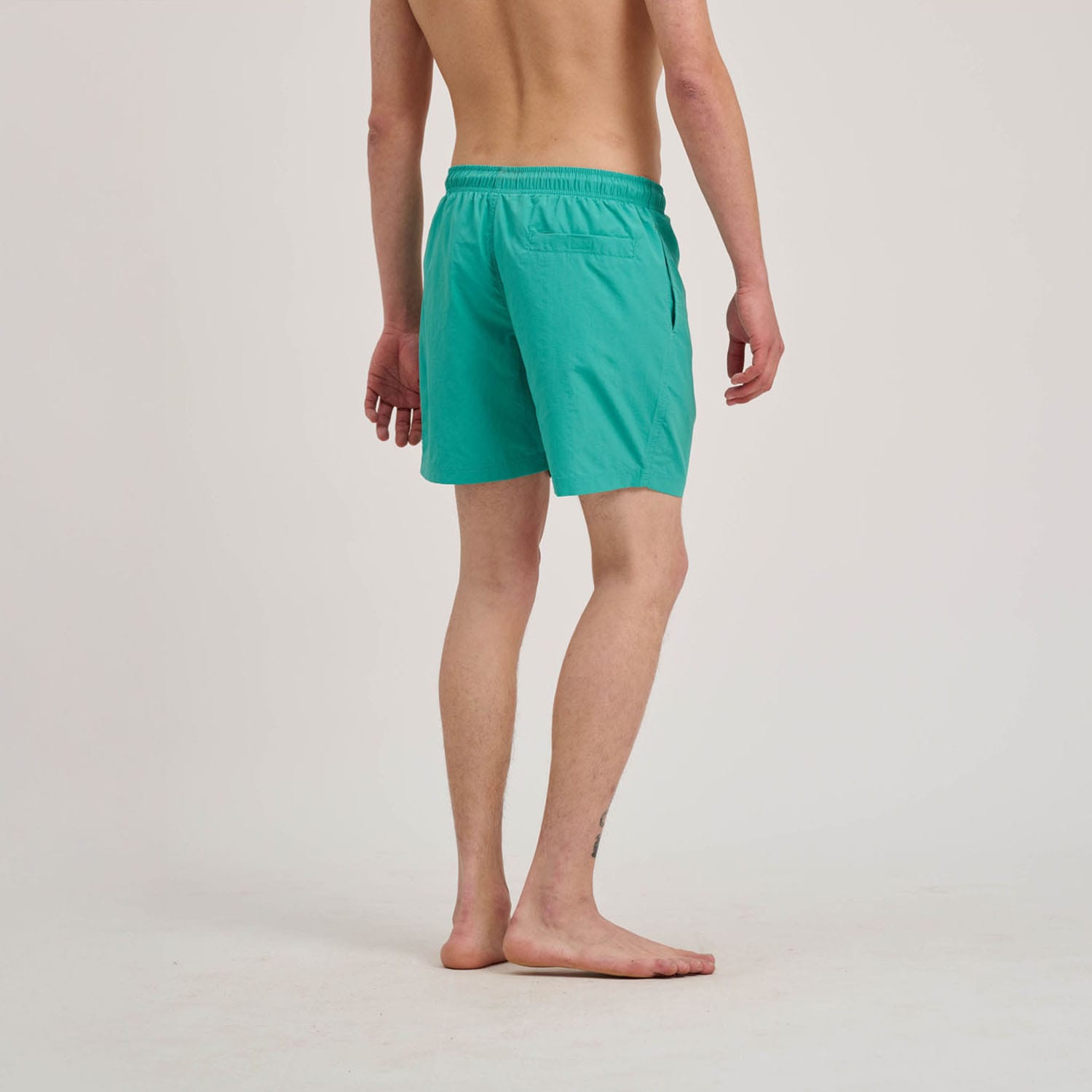 Santa Cruz Badeshorts »CLASSIC DOT SWIMSHORT«