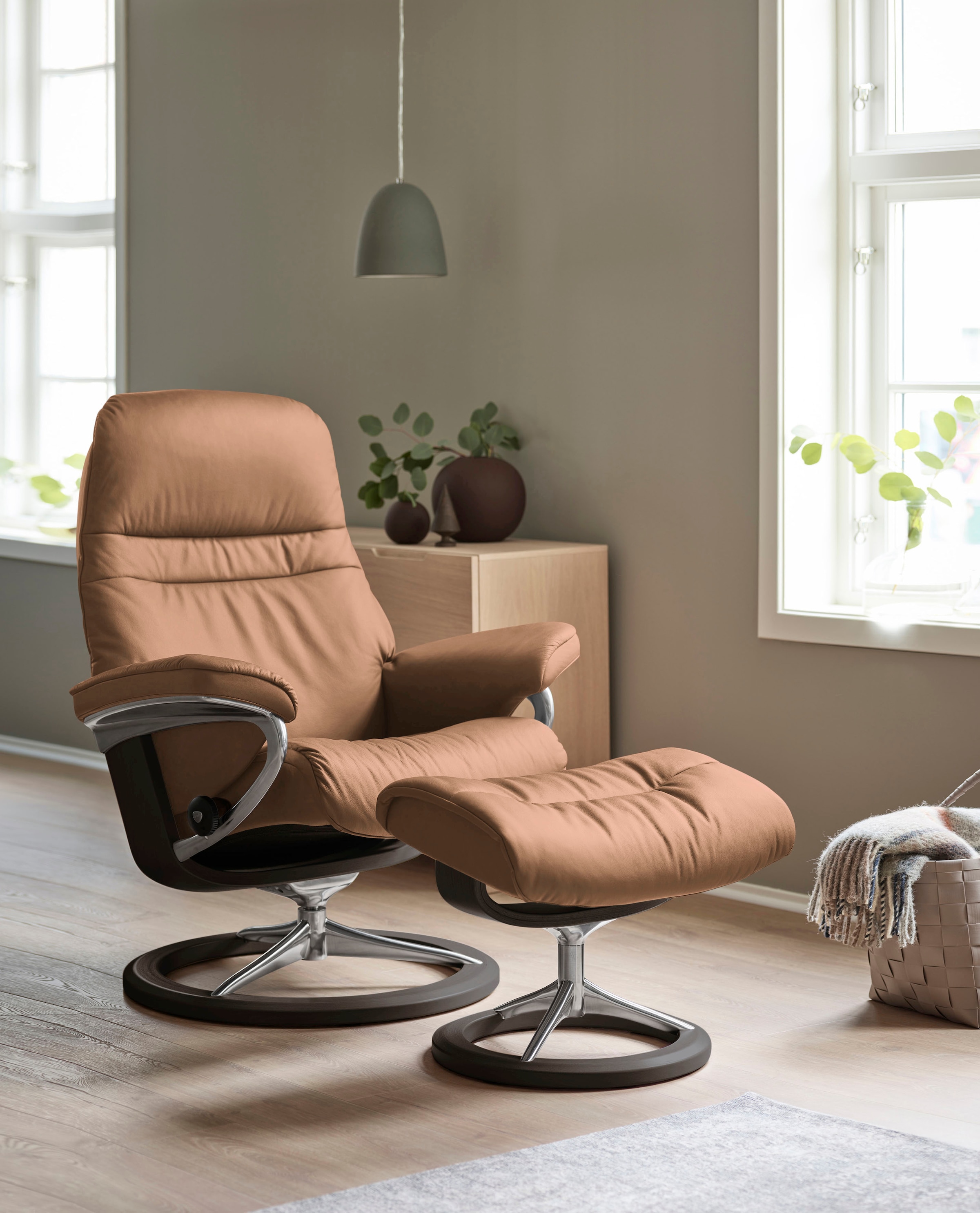 Stressless® Relaxsessel »Sunrise«, (Set, Relaxsessel mit Hocker), mit Signature Base, Größe L, Gestell Wenge
