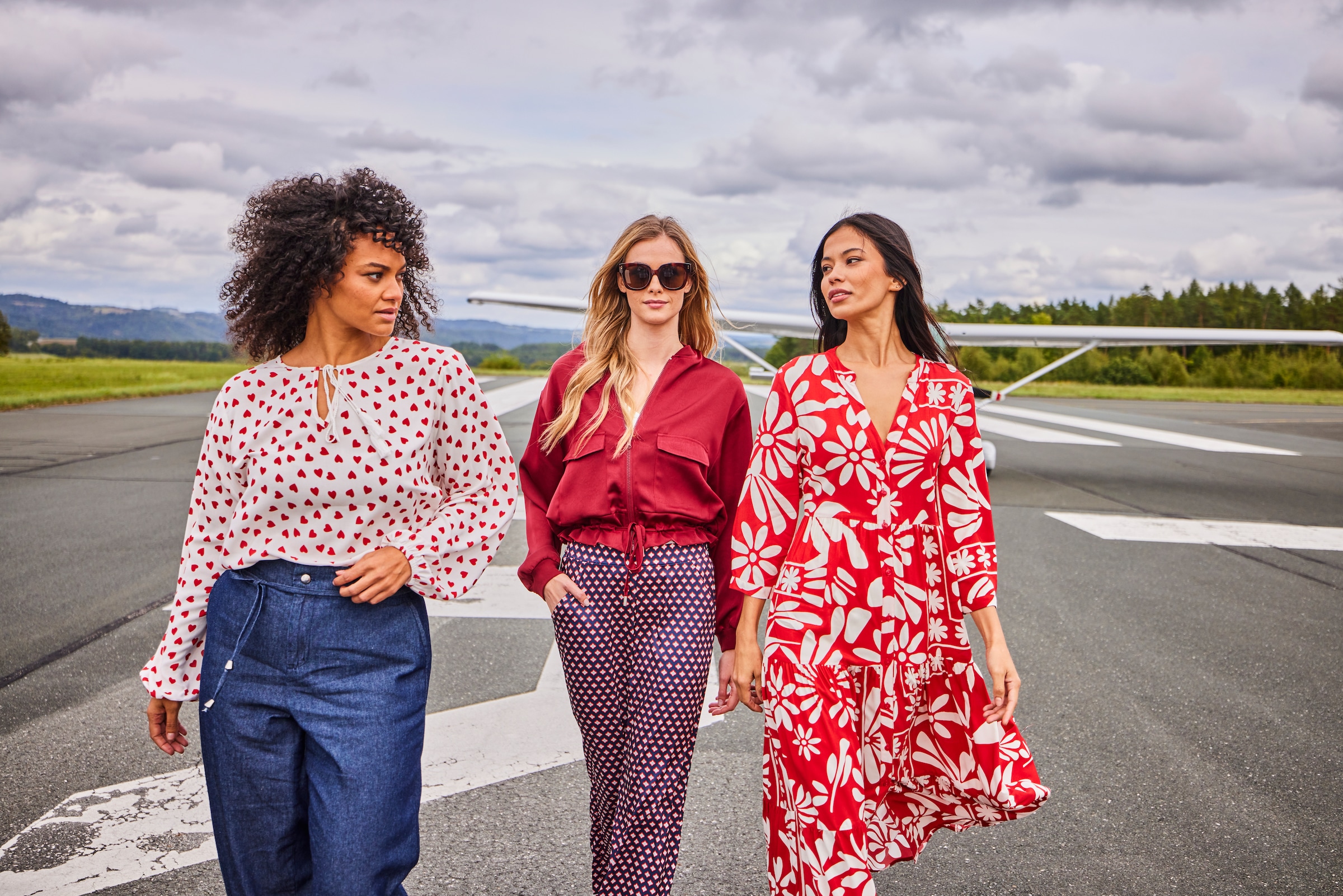 Aniston CASUAL Schlupfhose  mit gekonterten Bordüren am Beinabschluss - NEUE KOLLEKTION