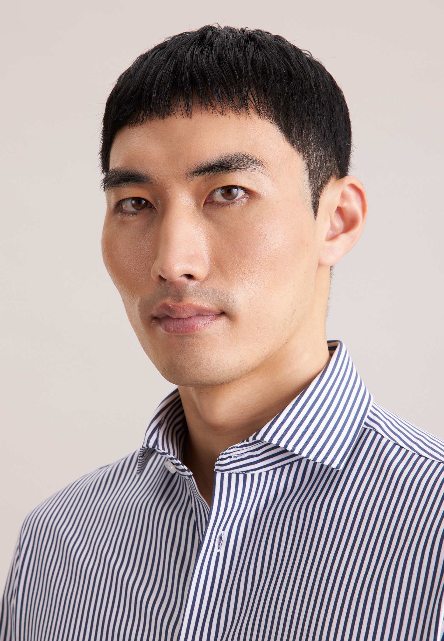 seidensticker Businesshemd »Schwarze Rose« Shaped 1/1 Kentkragen Gestreift