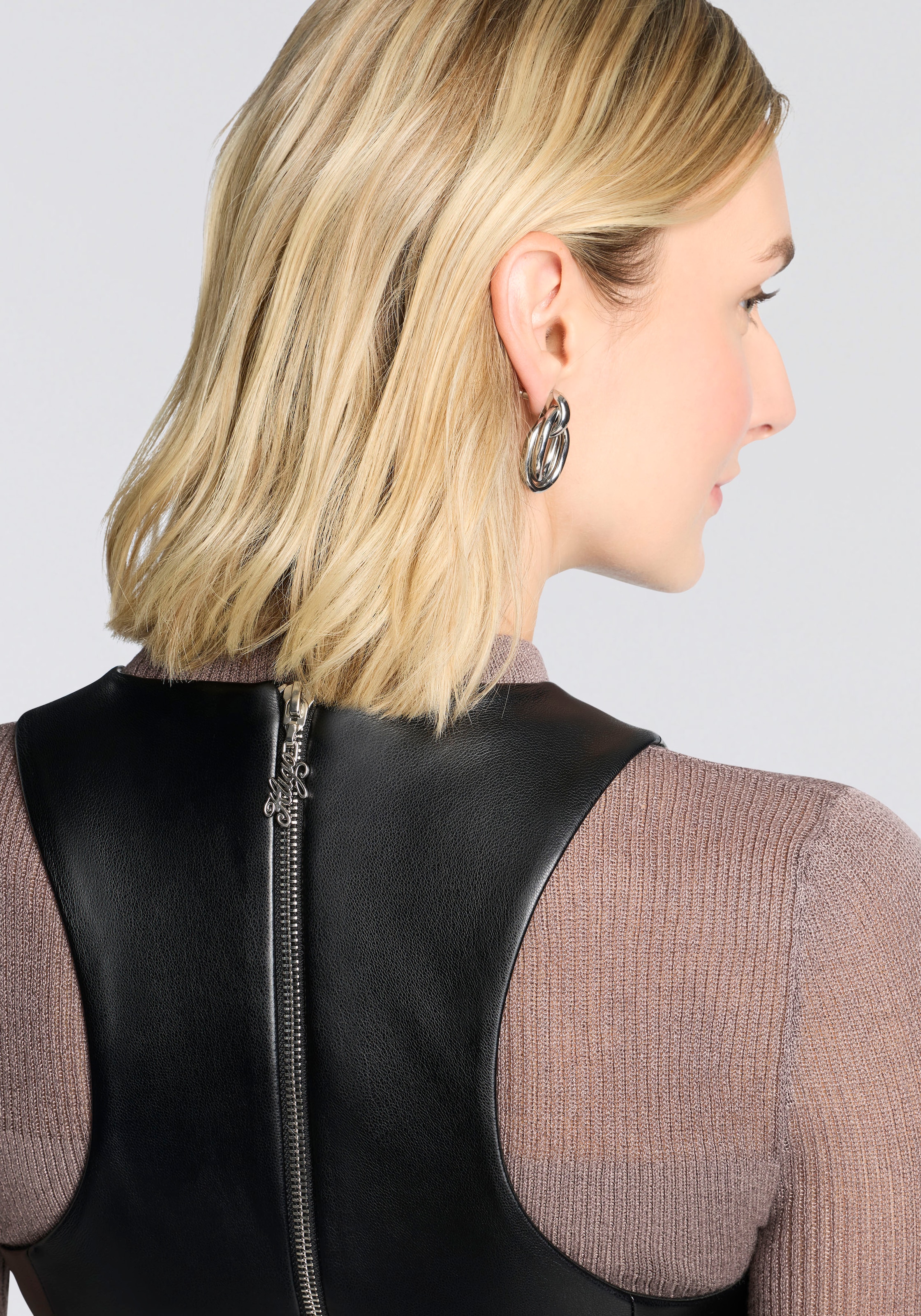 HUGO Blue Minikleid »Koeklus« tailliert, Lederoptik