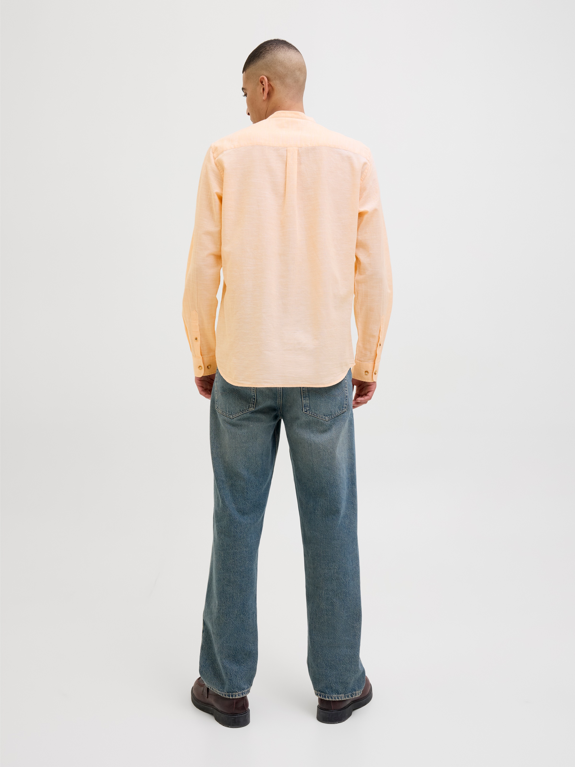 Jack & Jones Langarmhemd »JJESUMMER BAND SHIRT LS SN«, mit Bandkragen