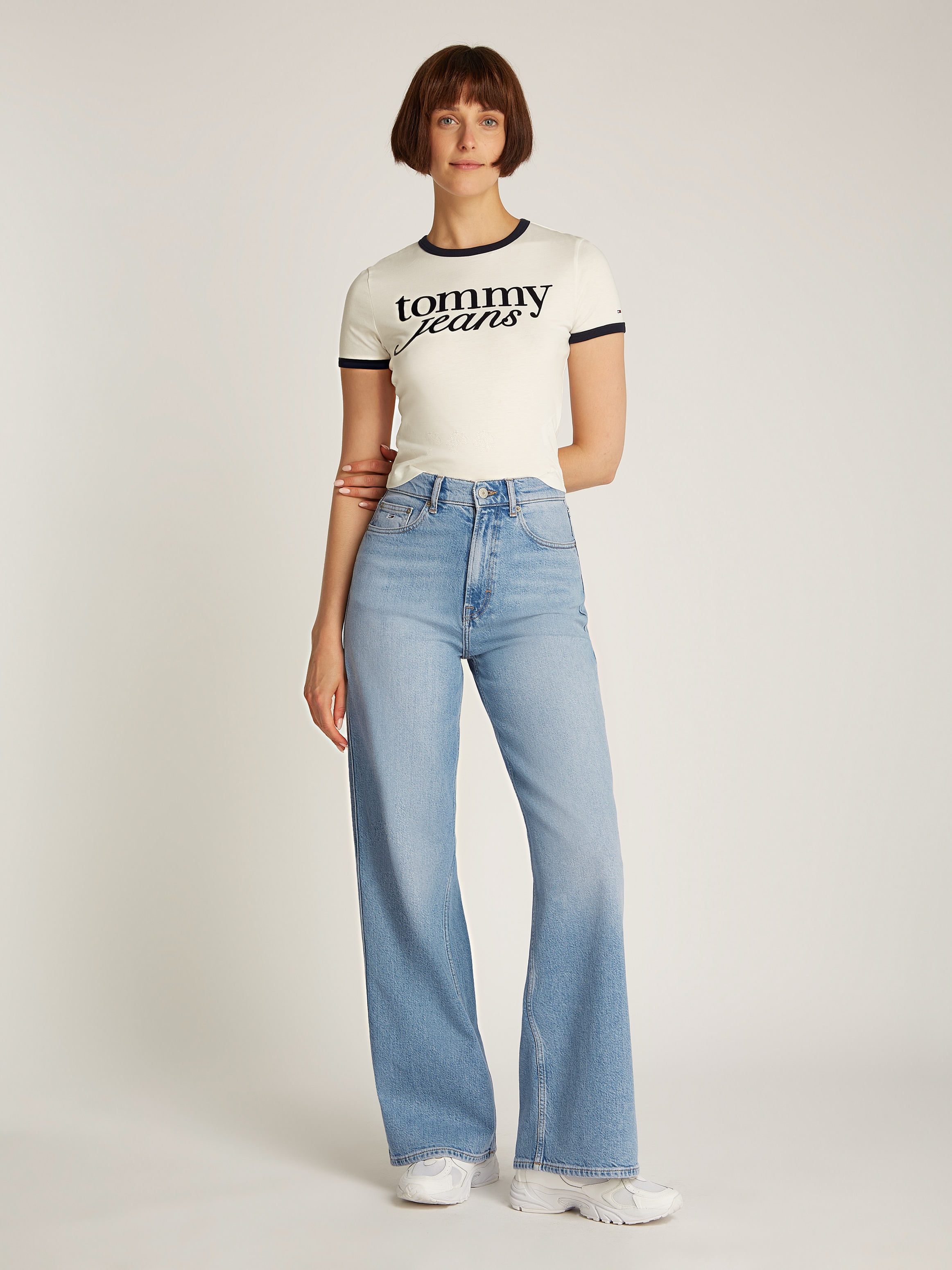 Tommy Jeans Weite Jeans »Claire High Rise«, mit Logo-Badge