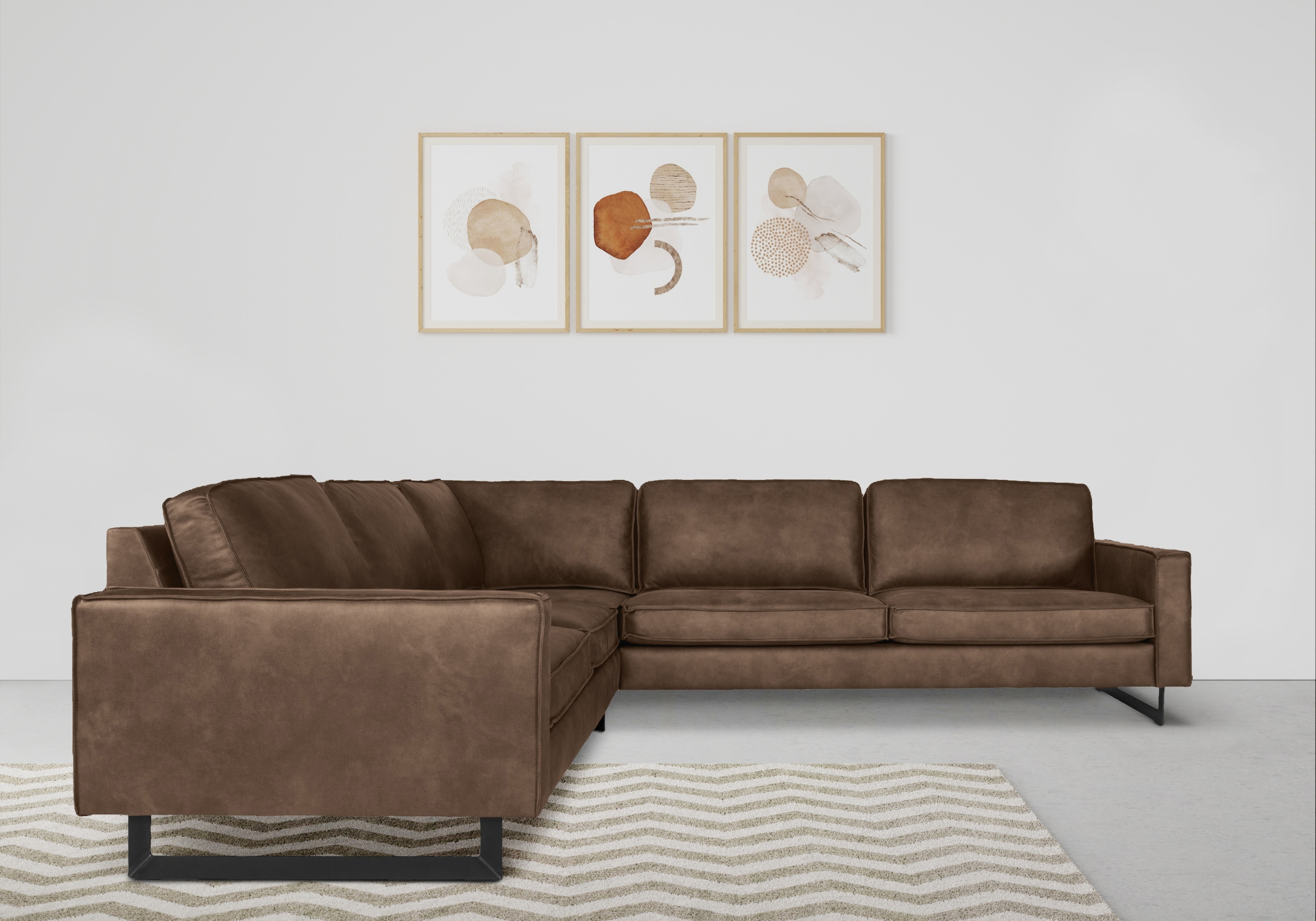Places of Style Ecksofa »Pinto, XXL, 250/290 cm, langer Schenkel, Ottomane«, Cord, Chenille, Lederoptik, mit Keder, Metallfüße, Wellenunterfederung