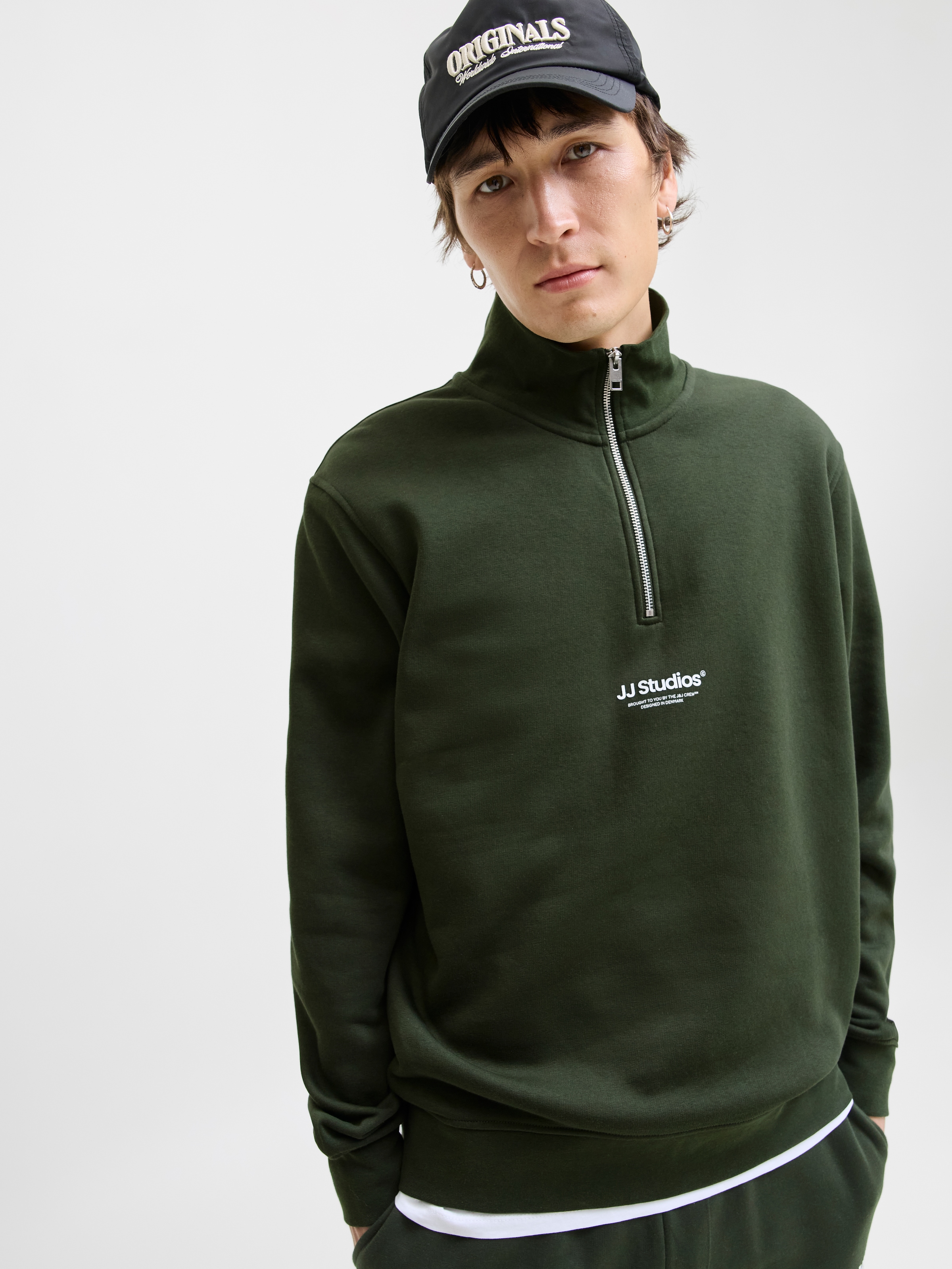 Jack & Jones Sweatshirt »JJESOHO SWEAT QUARTER ZIP HN NOOS«, mit Print