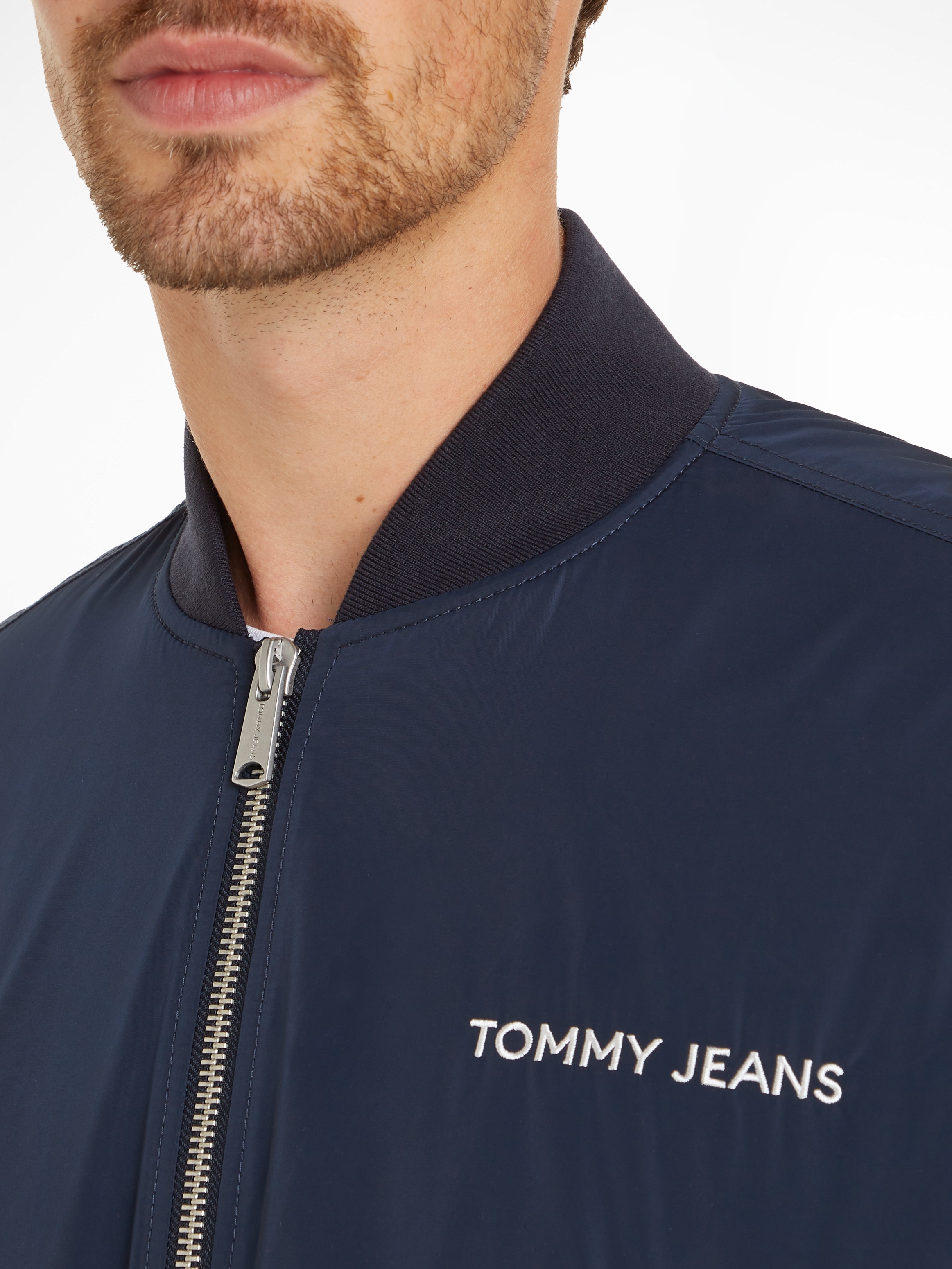 Tommy Jeans Plus Bomberjacke »TJM ENTRY BOMBER EXT«, Große Größen mit Logopatch