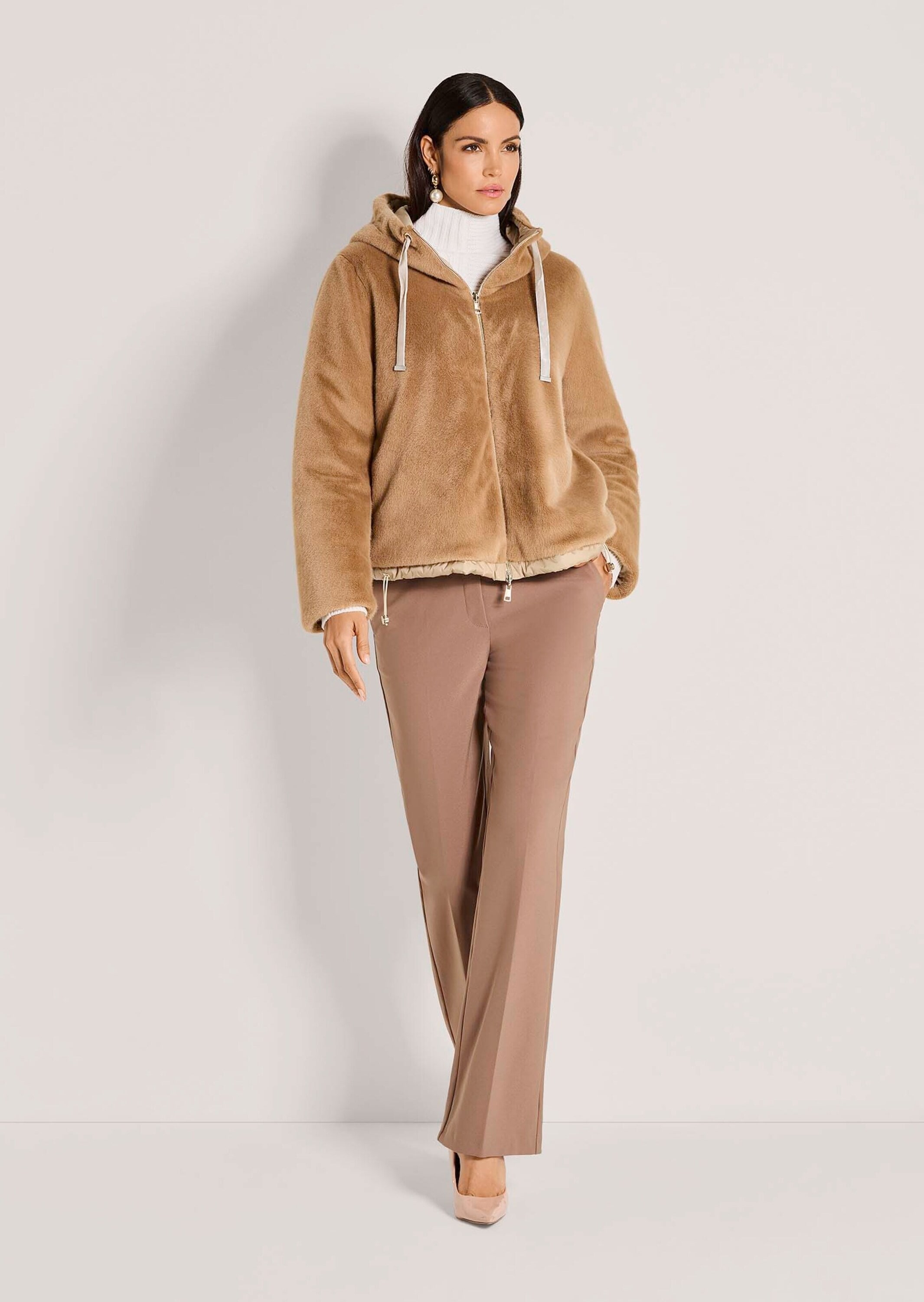 MADELEINE Kurzjacke »Wendejacke Webpelz-Mantel mit doppeltem Look« Wendejacke, Webpelz, Kaputze