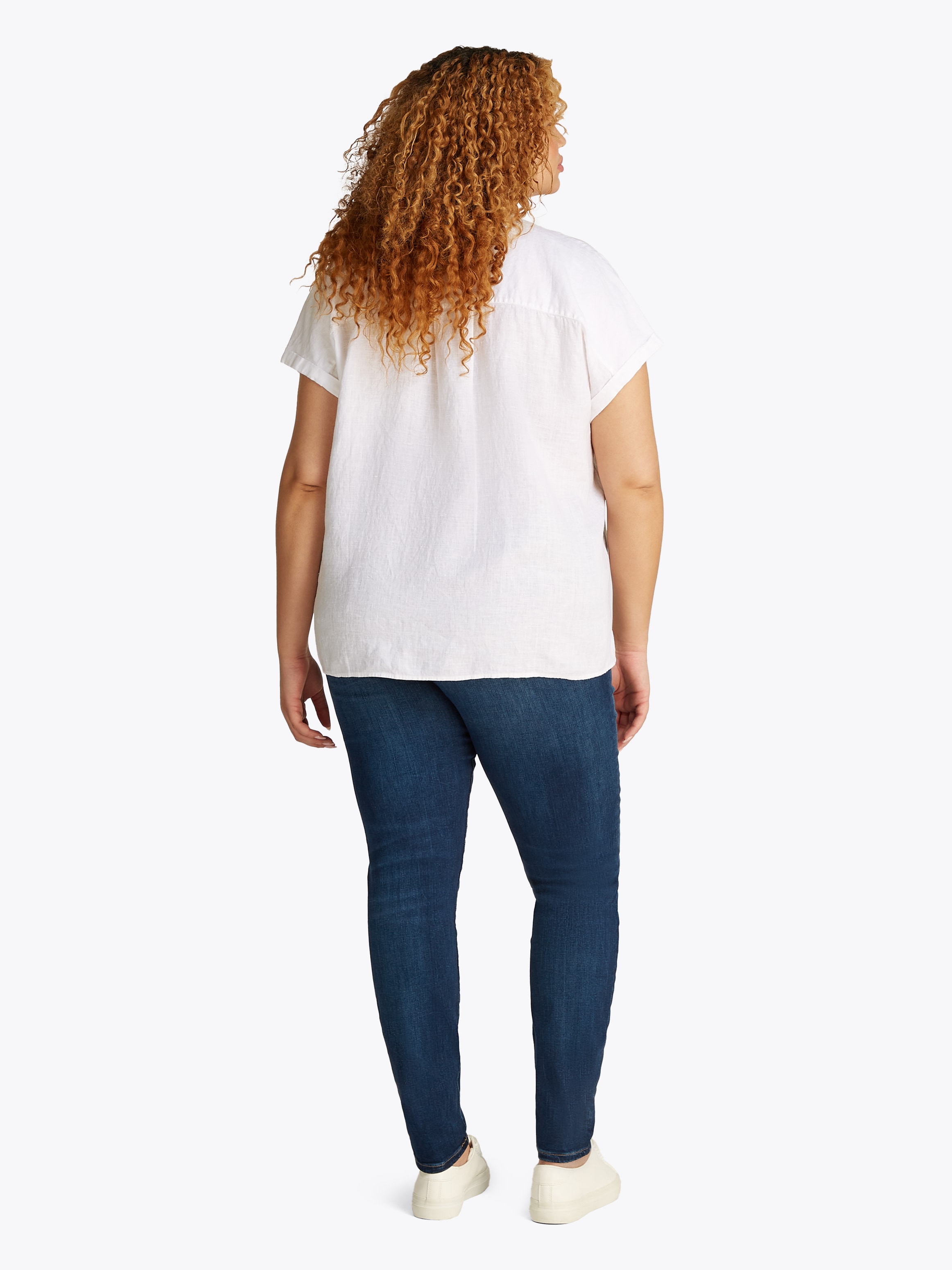 Tommy Hilfiger Curve Klassische Bluse »CRV ESS LI COLLARLESS S/S BLOUSE«, in Großen Größen, Leinenqualität, Logostickerei