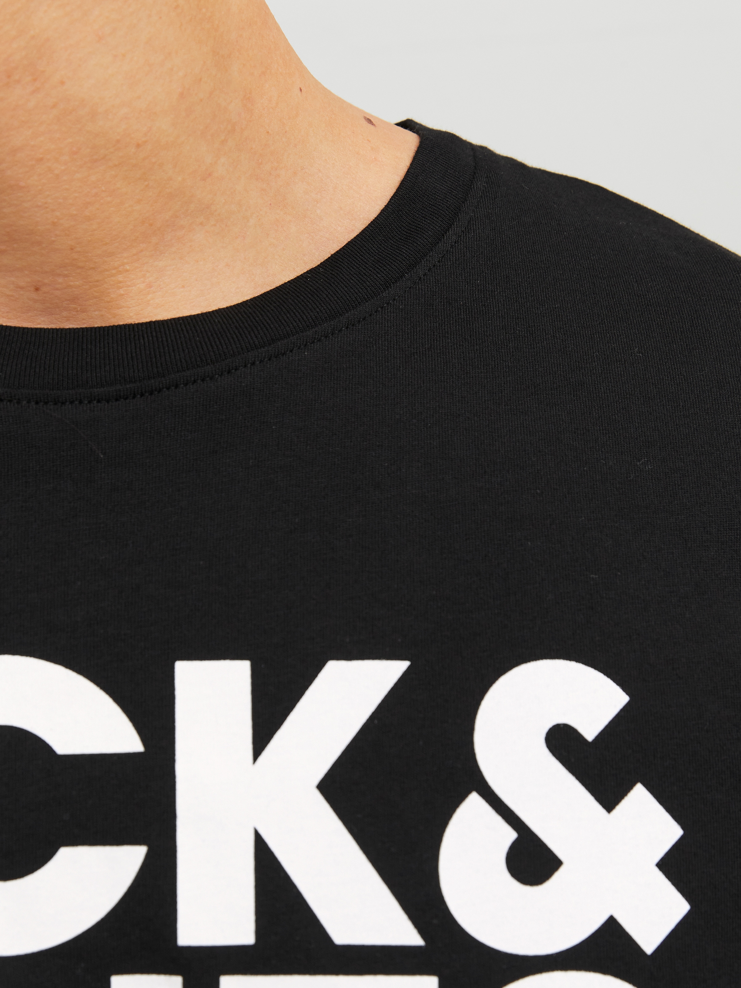 Jack & Jones Rundhalsshirt »JJECORP mit Logo-Print und klassischem Rundhals« Baumwolle, regular fit