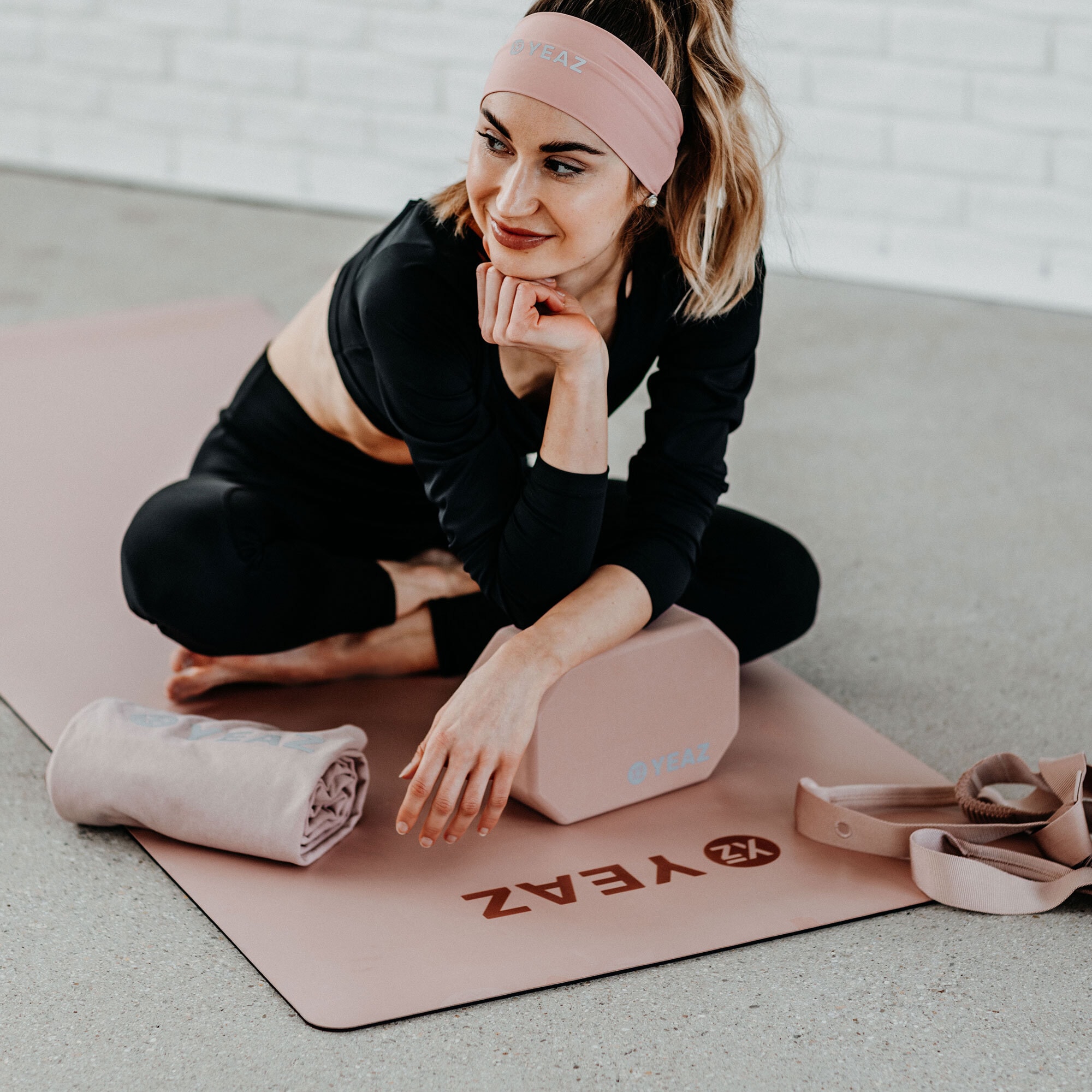 YEAZ Yogamatte »Set - Handtuch & Matte CARESS«