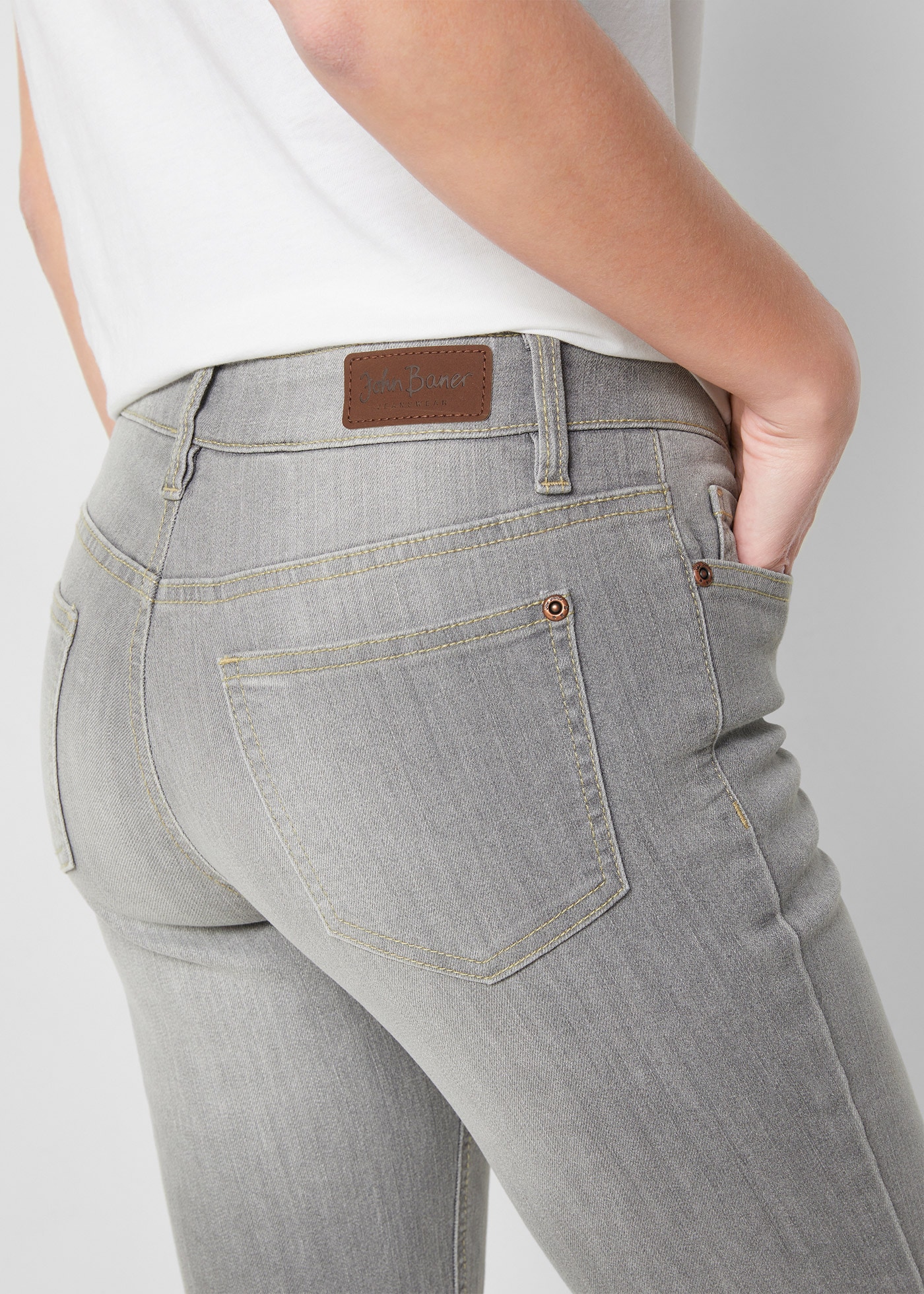 bonprix Bootcut-Jeans »Bootcut Jeans Mid Waist, Komfort-Stretch« Slim Fit Passform, aus Baumwollmischung mit Stretch-Anteil