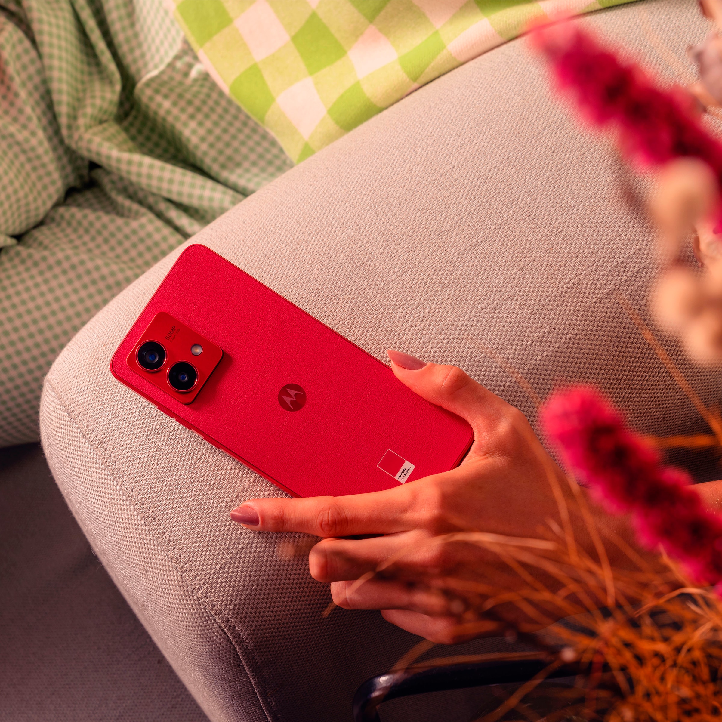 Motorola Smartphone »moto g84 5G«, Viva Magenta, 256 GB Speicherplatz