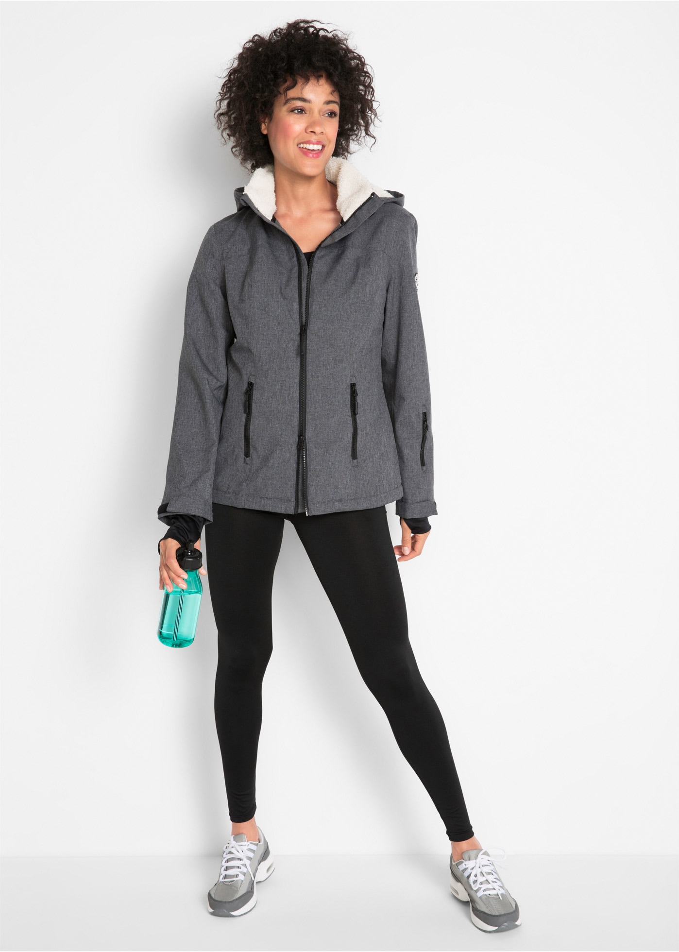 bonprix Funktionsjacke mit Kapuze mit Teddyfleece-Futter, wind- und wasserdicht, mit hohem Stehkragen