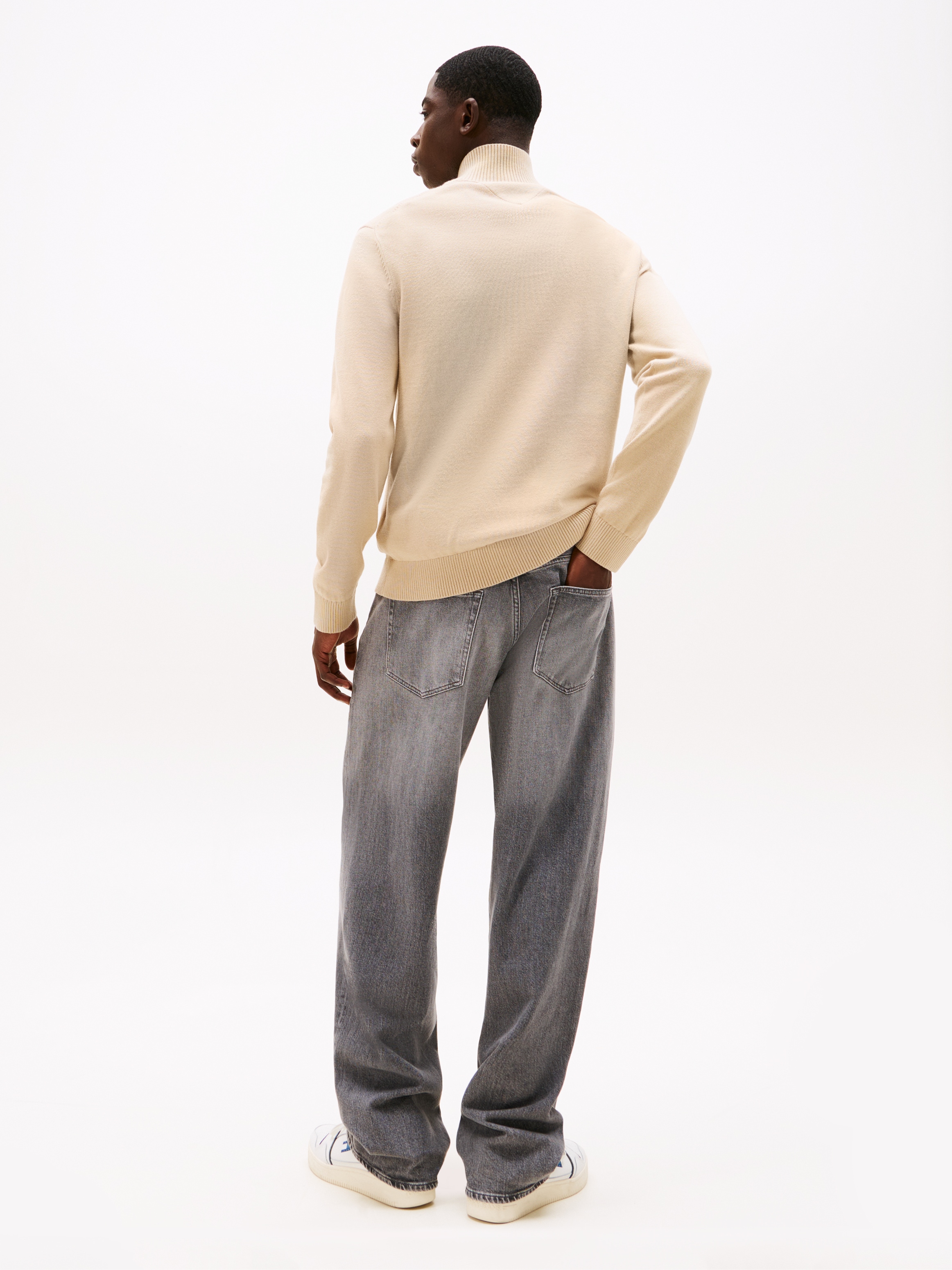 Tommy Jeans Strickpullover »TJM SLM ESS LIGHT ¼ ZIP SWTR EXT«, Mit Rundhalsausschnitt