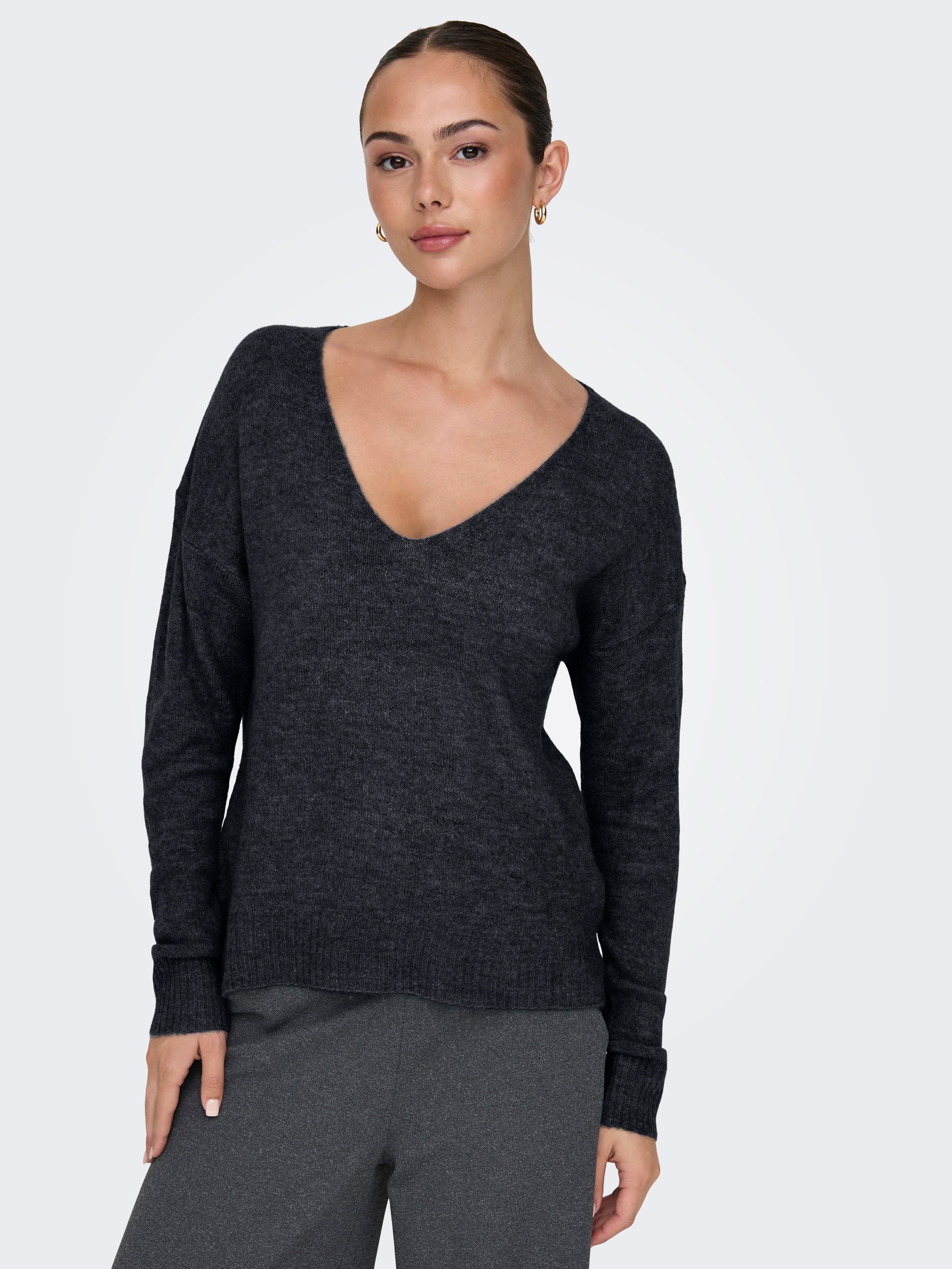 JDY V-Ausschnitt-Pullover »JDYELANORA L/S V-NECK PULLO. KNT NOOS«, mit leicht überschnittenen Schultern