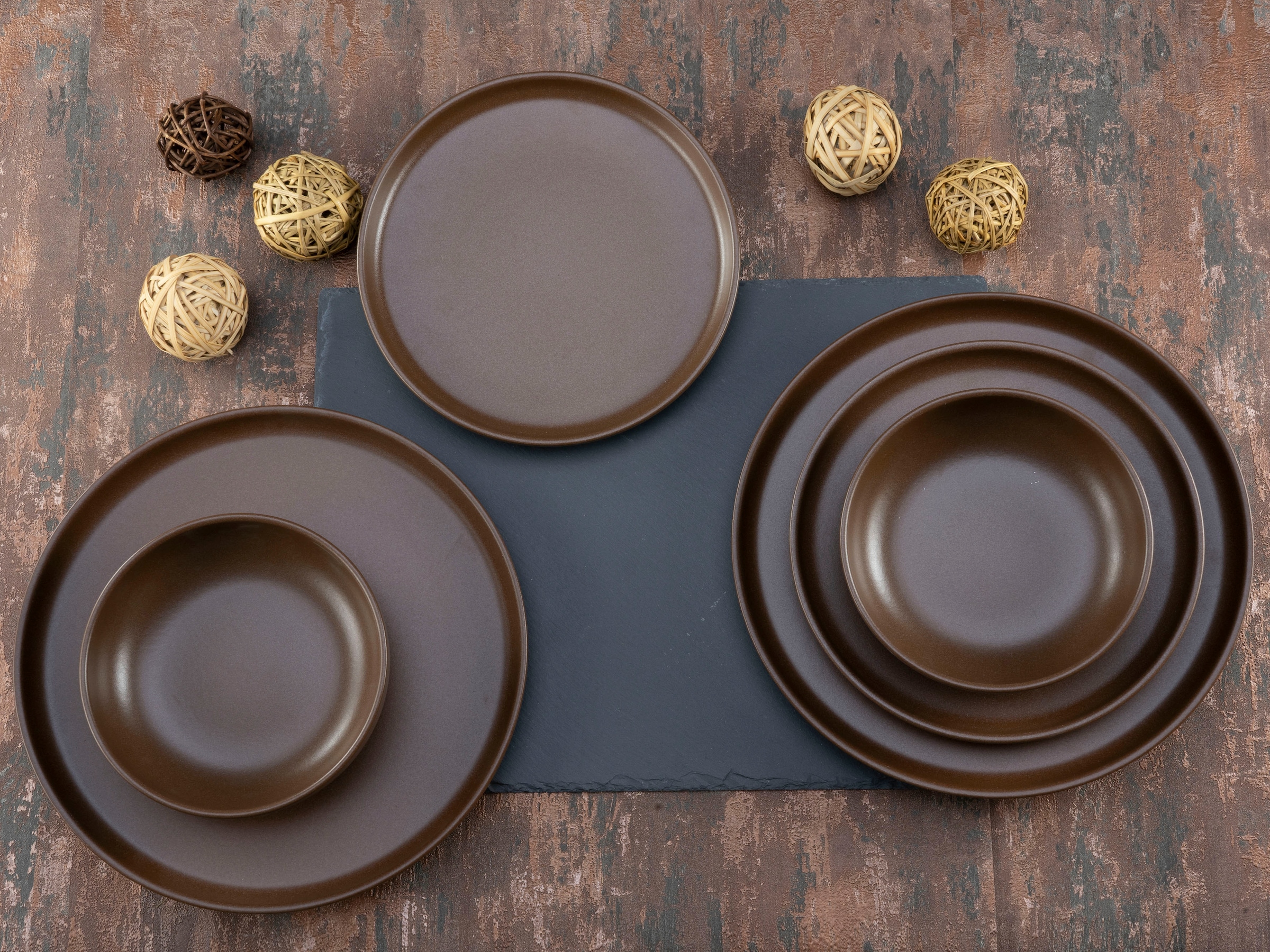 CreaTable Teller-Set »Geschirr-Set Uno«, (Set, 12 tlg., Tafelservice für 4 Personen), Service, harmonisch ausbalancierte Form, 12 Teile, für 4 Personen
