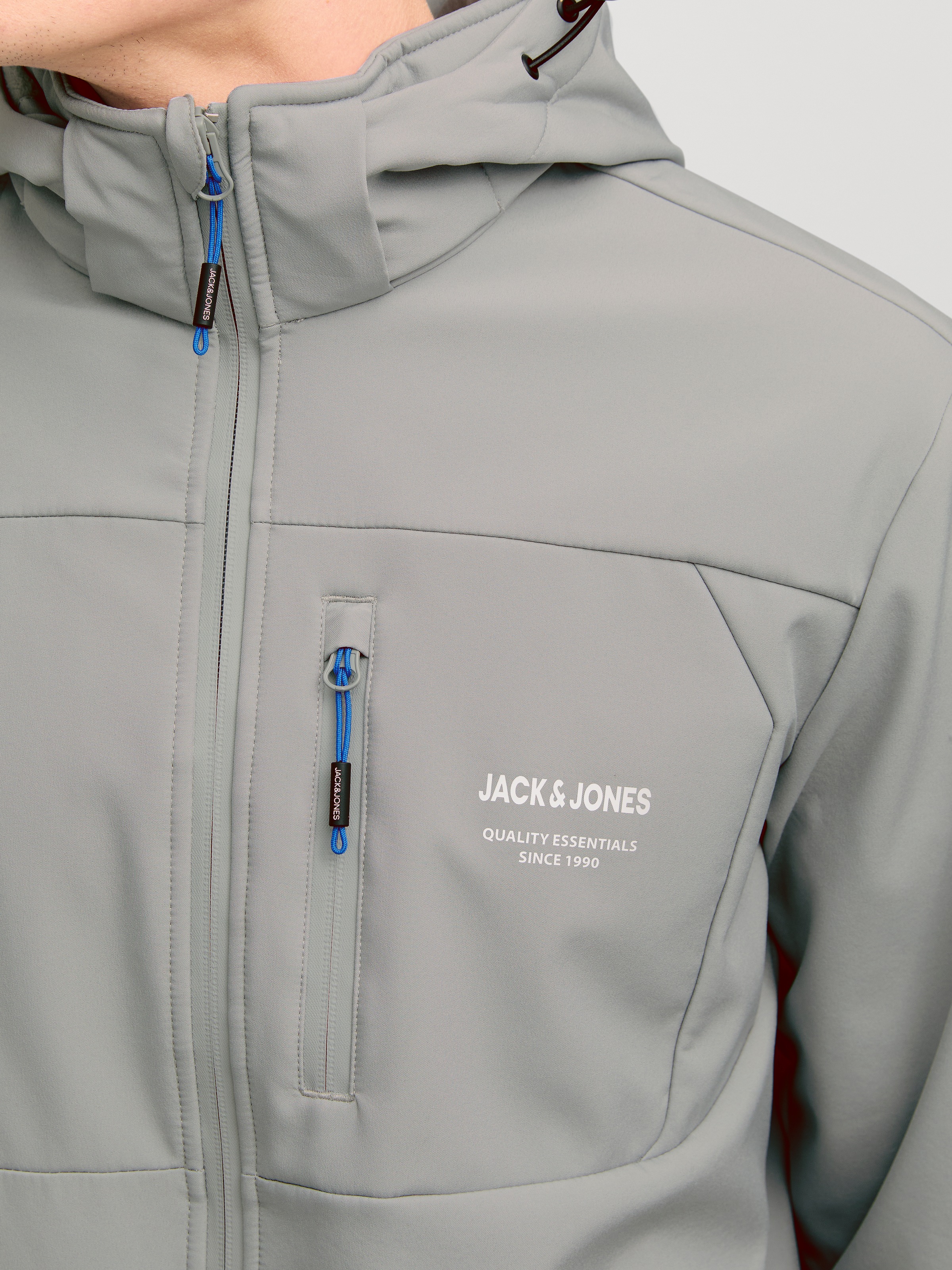 Jack & Jones Softshelljacke »JJTHEO SOFTSHELL JACKET«, mit Kapuze