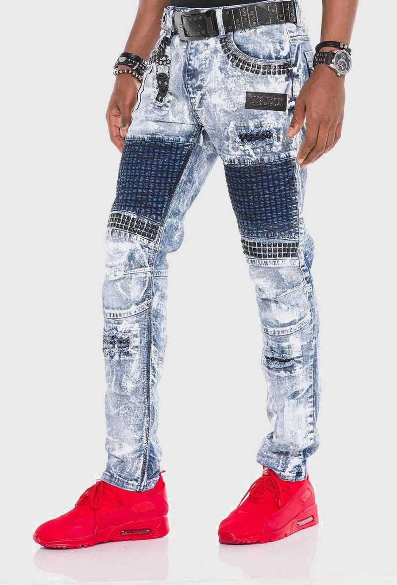 Cipo & Baxx Slim-fit-Jeans »Cipo & Baxx Jeans« mit Ziersteinen