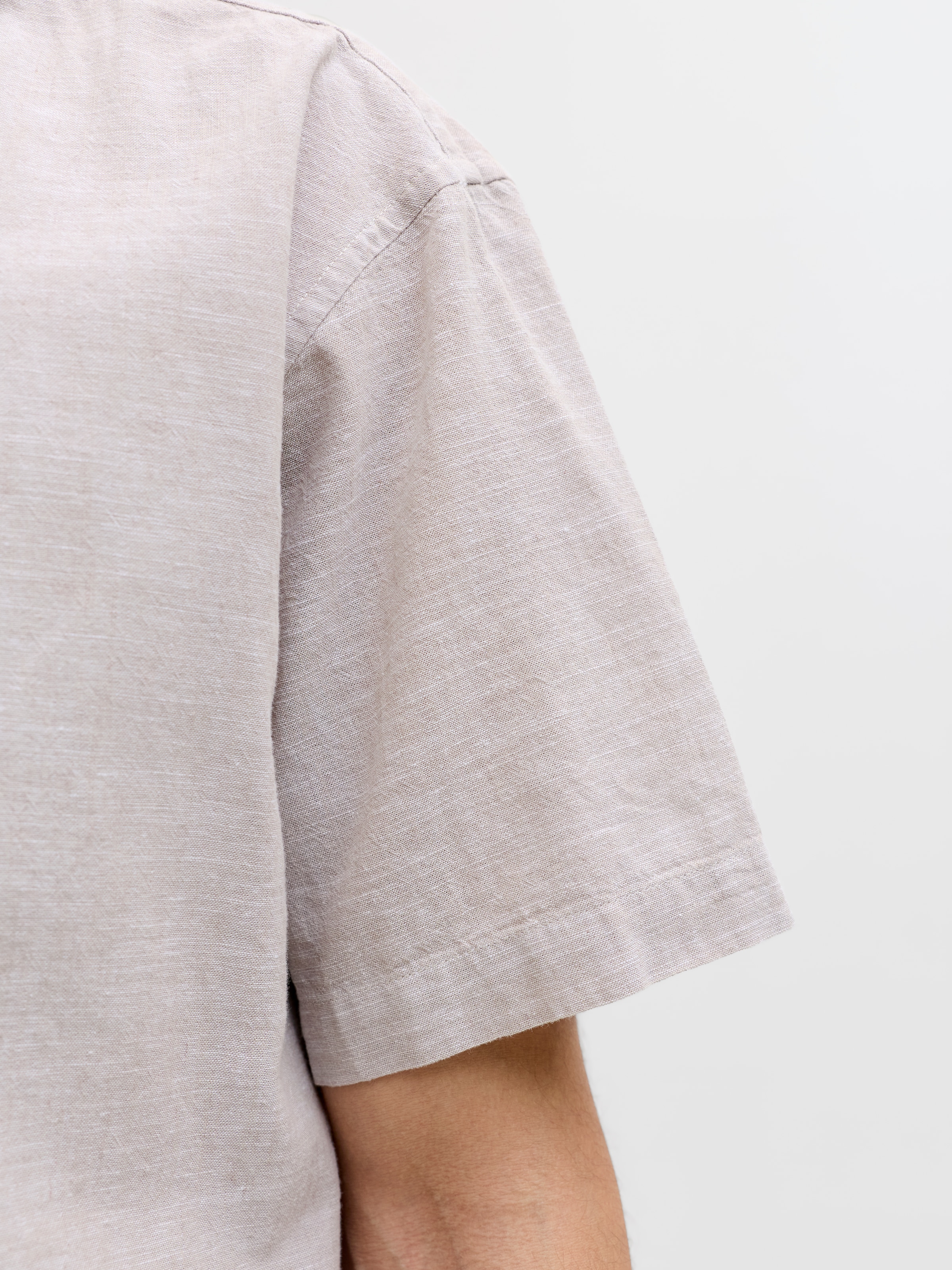 Jack & Jones Kurzarmhemd »JJESUMMER LINEN BLEND RESORT SHIRT SS SN« Baumwollmischung, relaxed fit