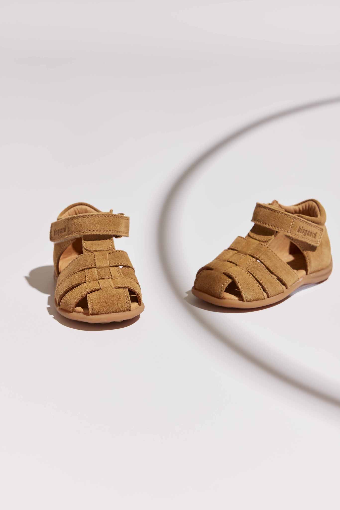 Bisgaard Lauflernschuh »carly Weite: normal«, Babyschuh mit geschütztem Zehenbereich, Größenschablone zum Download