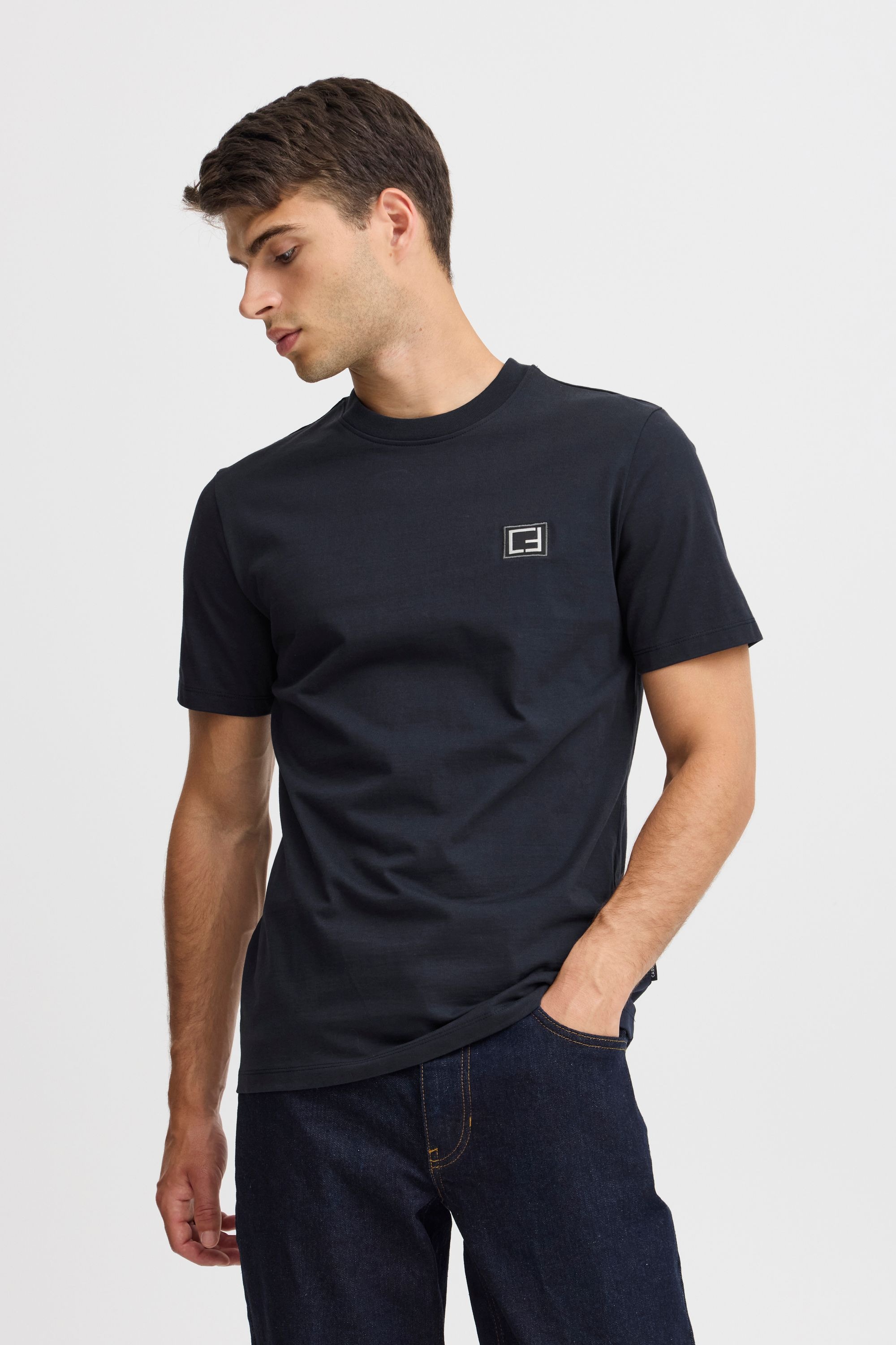 Casual Friday T-Shirt »T-Shirt CFTHOR tee with logo badge«