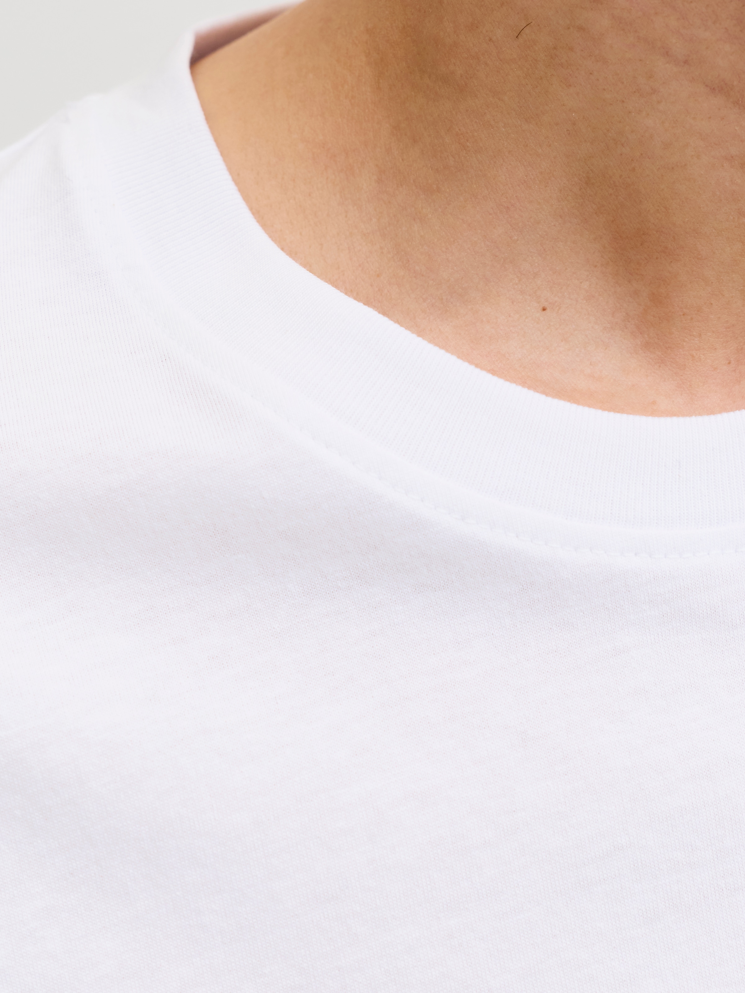 Jack & Jones Rundhalsshirt »JJINDIANA TEE SS CREW NECK«