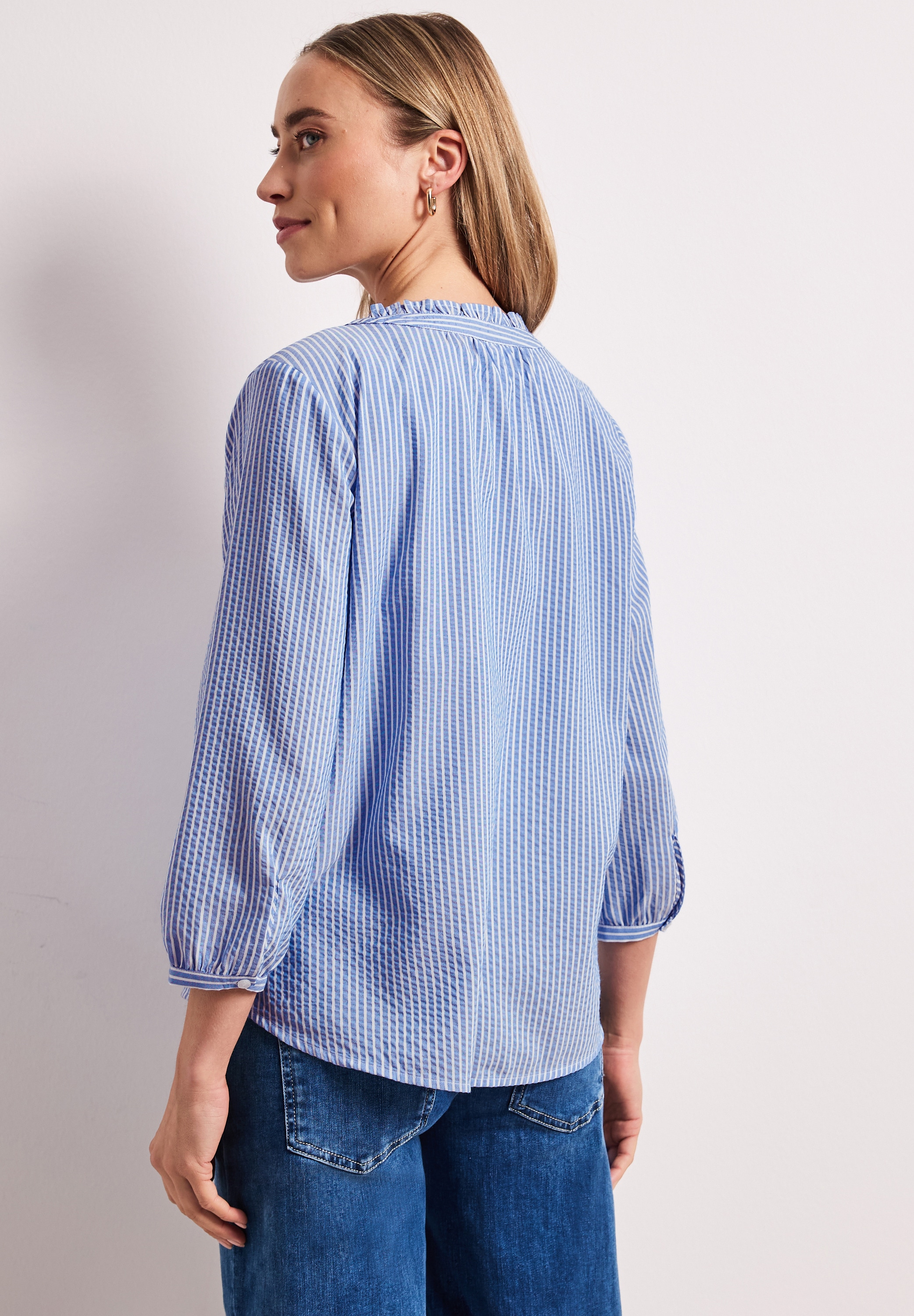 STREET ONE Hemdbluse 3/4-Arm Bluse mit Streifen und in Seersucker-Qualität