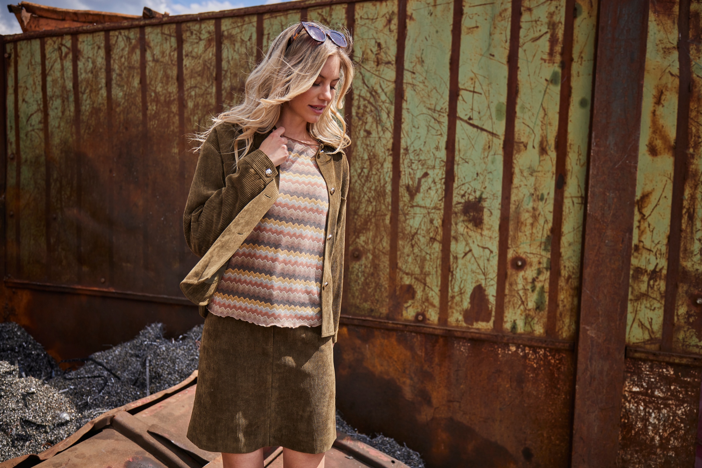 Aniston CASUAL Minirock aus weichem Cord - NEUE KOLLEKTION