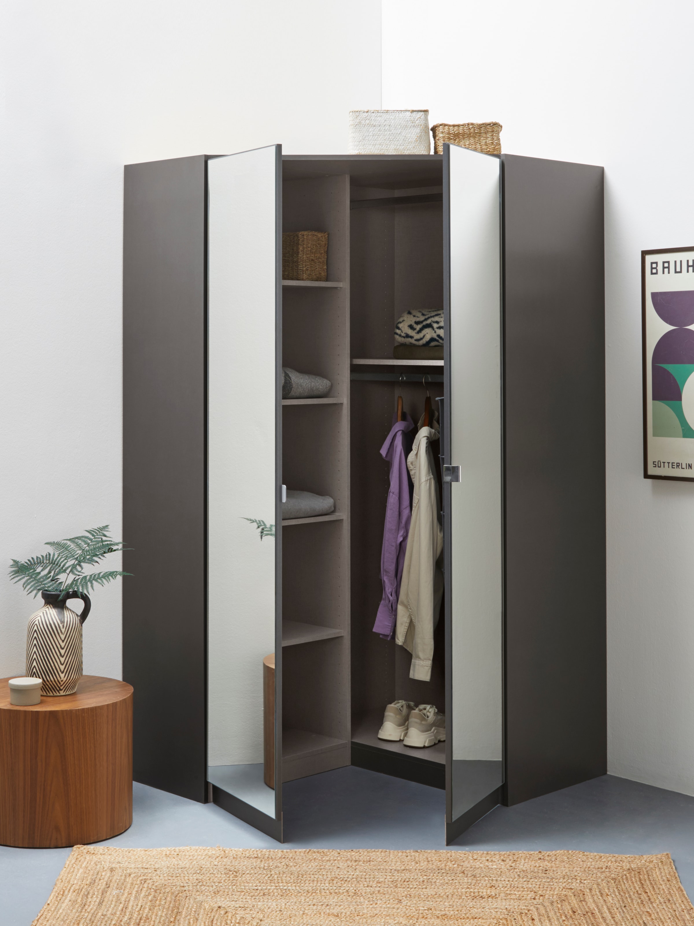 INOSIGN BY RAUCH Eckschrank »Kleiderschrank Schrank Garderobe Wäscheschrank VANDOR«, voll ausgestattet, viel Stauraum, Spiegel vollflächig MADE IN GERMANY