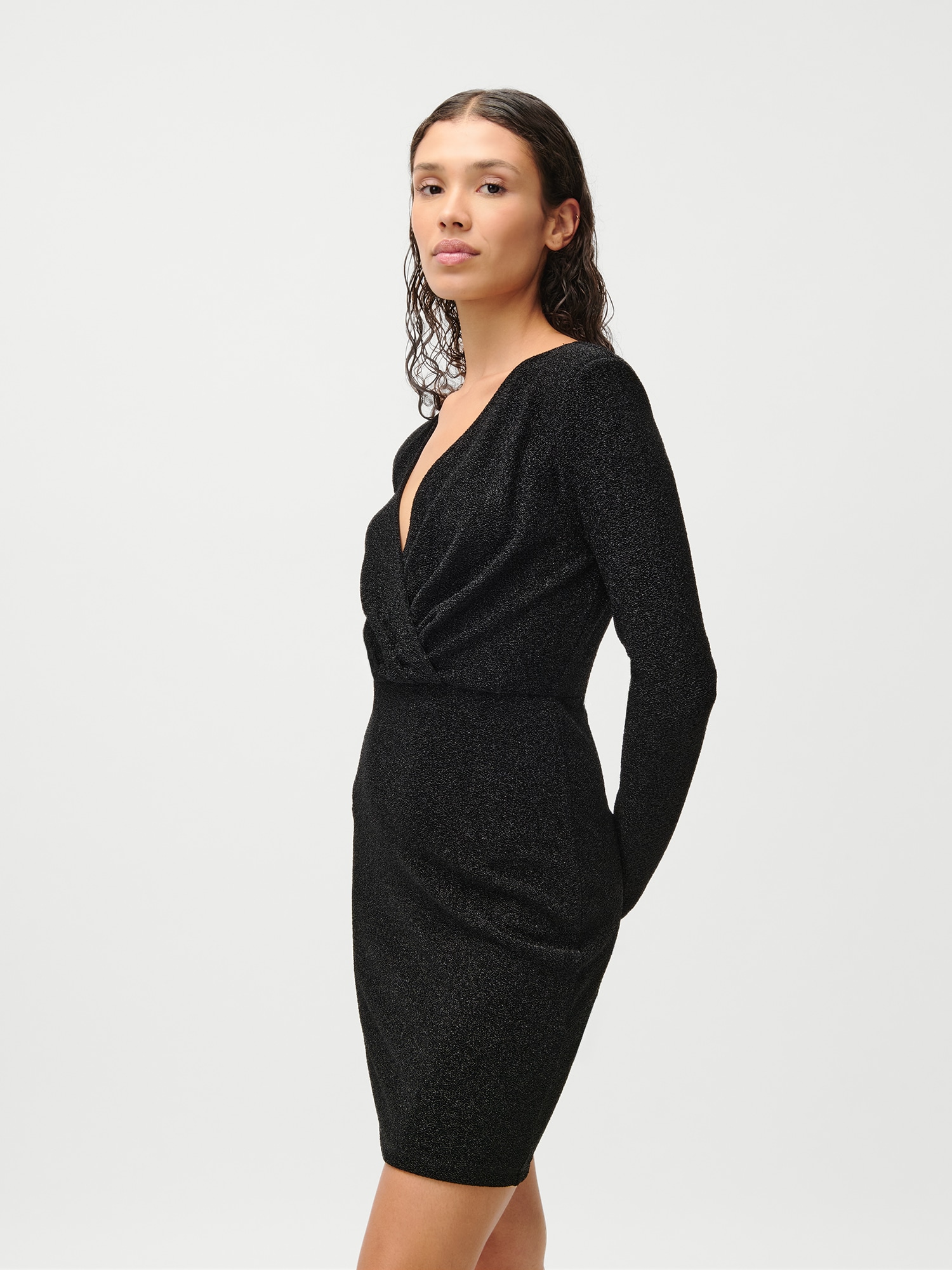 LeGer Minikleid »Marcelina,  LeGer by Lena Gercke« Ohne Taschen mit Glitzergarn, Oberteil in Wickeloptik, figurbetonte Passform