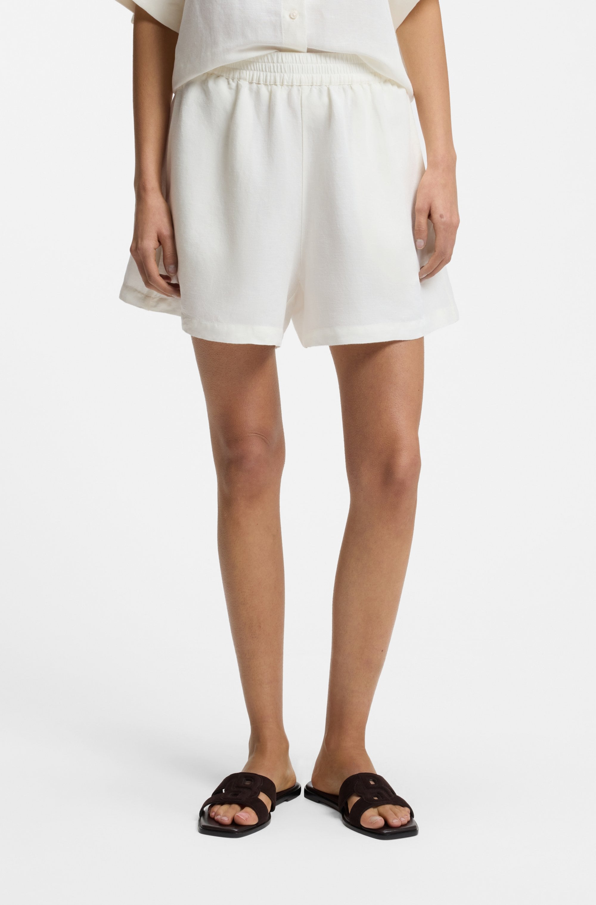 BOSS ORANGE Shorts »Tallan Premium Damenmode«  aus einem Leinen-Mix