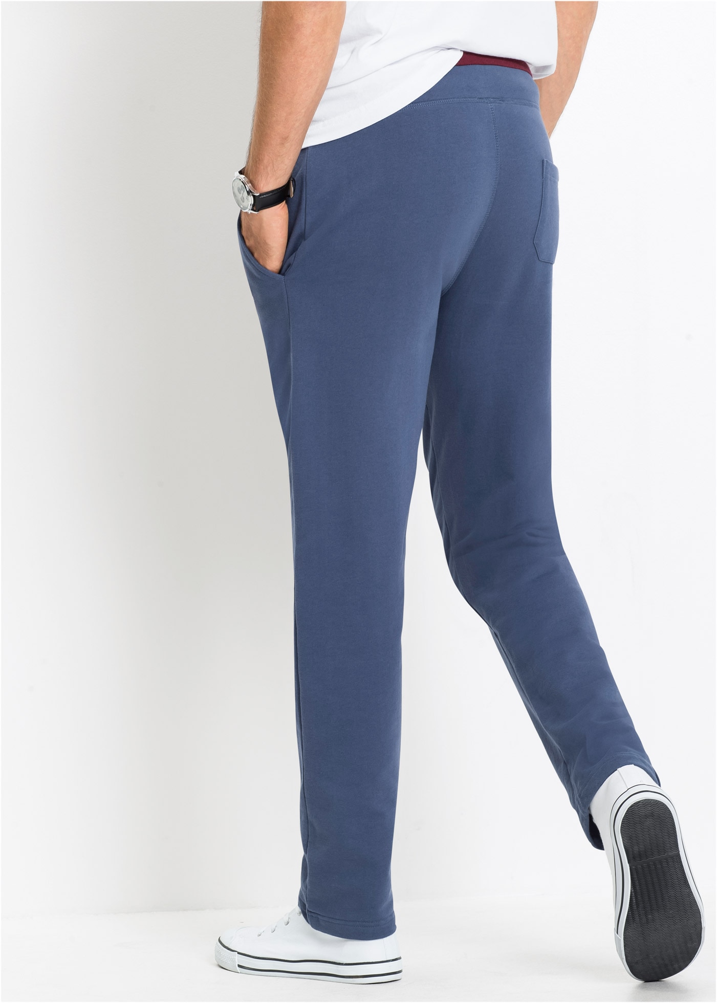 bonprix Jogginghose  mit elastischem Bund, mit Kordelzug, regular fit, mit Gesäßtasche