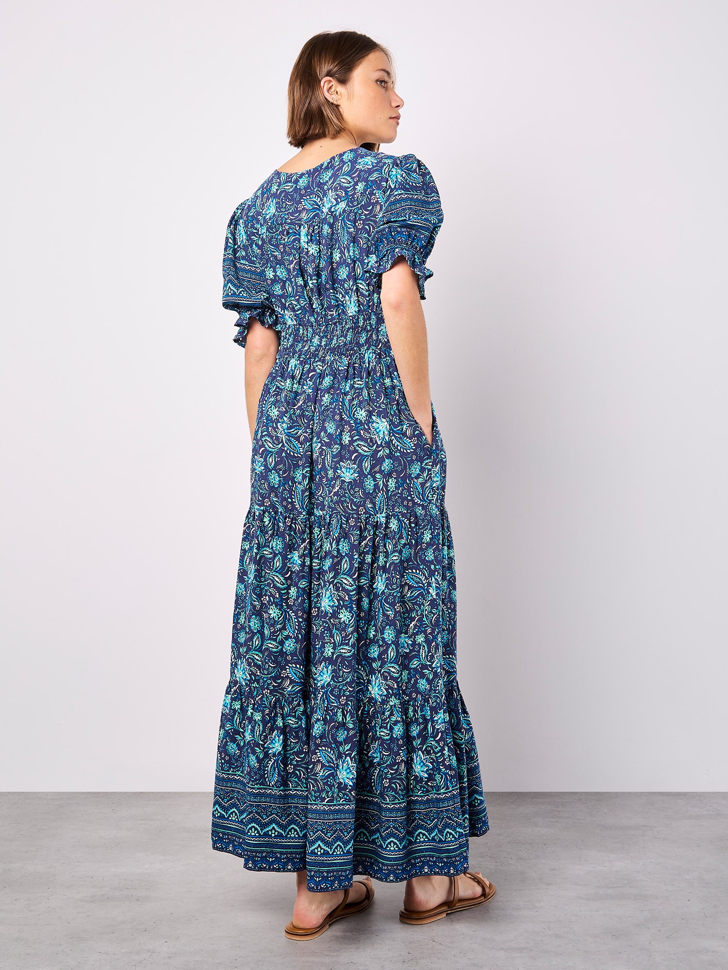 Apricot Maxikleid »Maxikleid« mit Blumenmuster