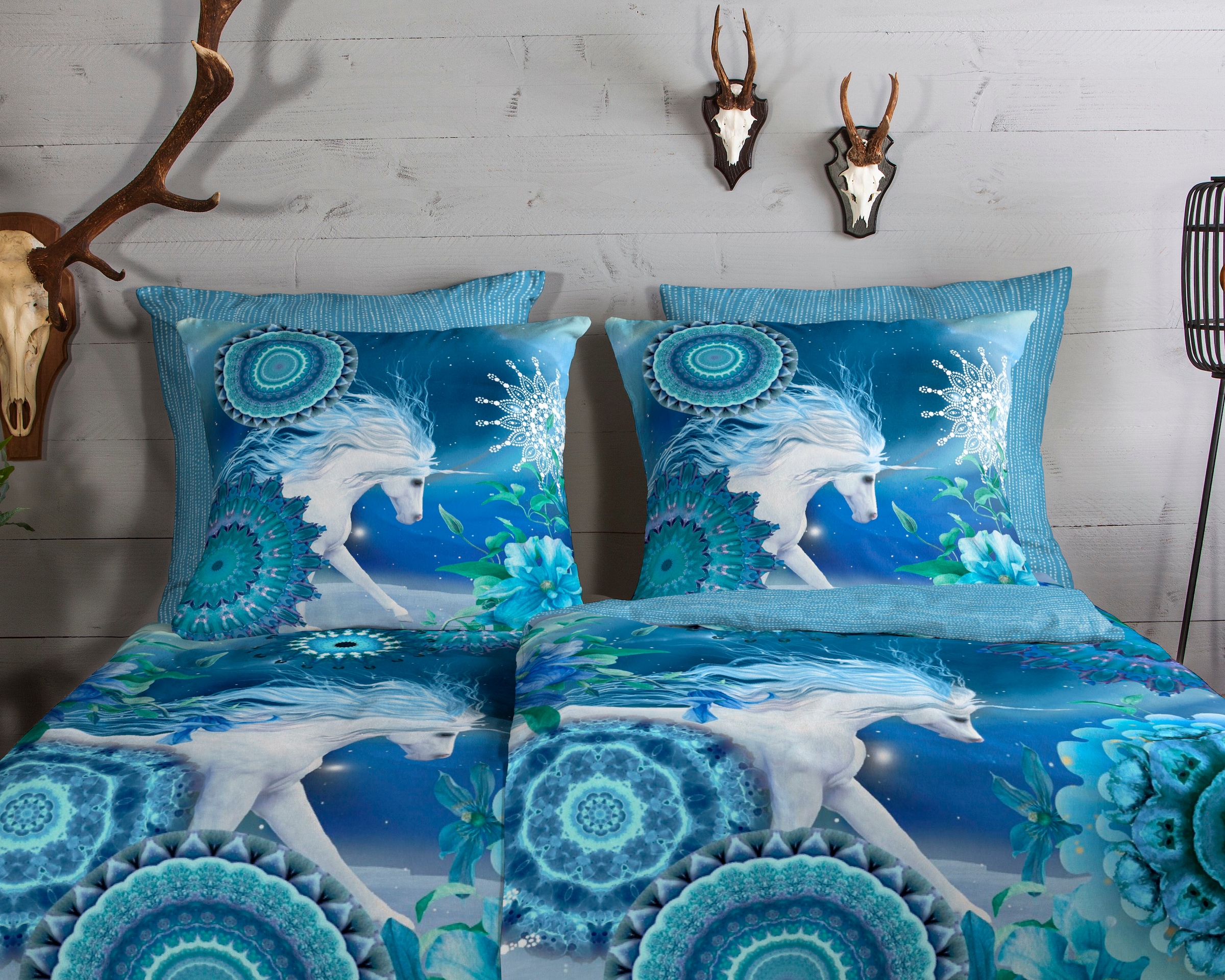 hip Wendebettwäsche »Lumi«, Biber, 135x200, Warm, Weich, Wendeoptik, Reißverschluss, Winter, Blau