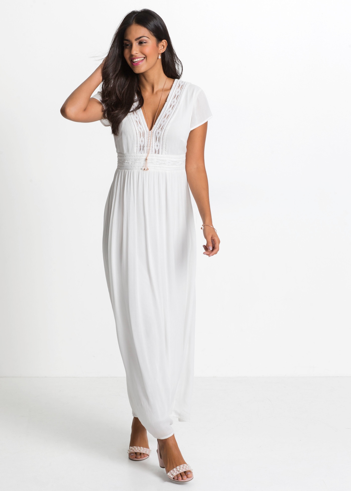 bonprix Maxikleid aus Viskose, mit gehäkelter Spitze, figurumspielende Passform