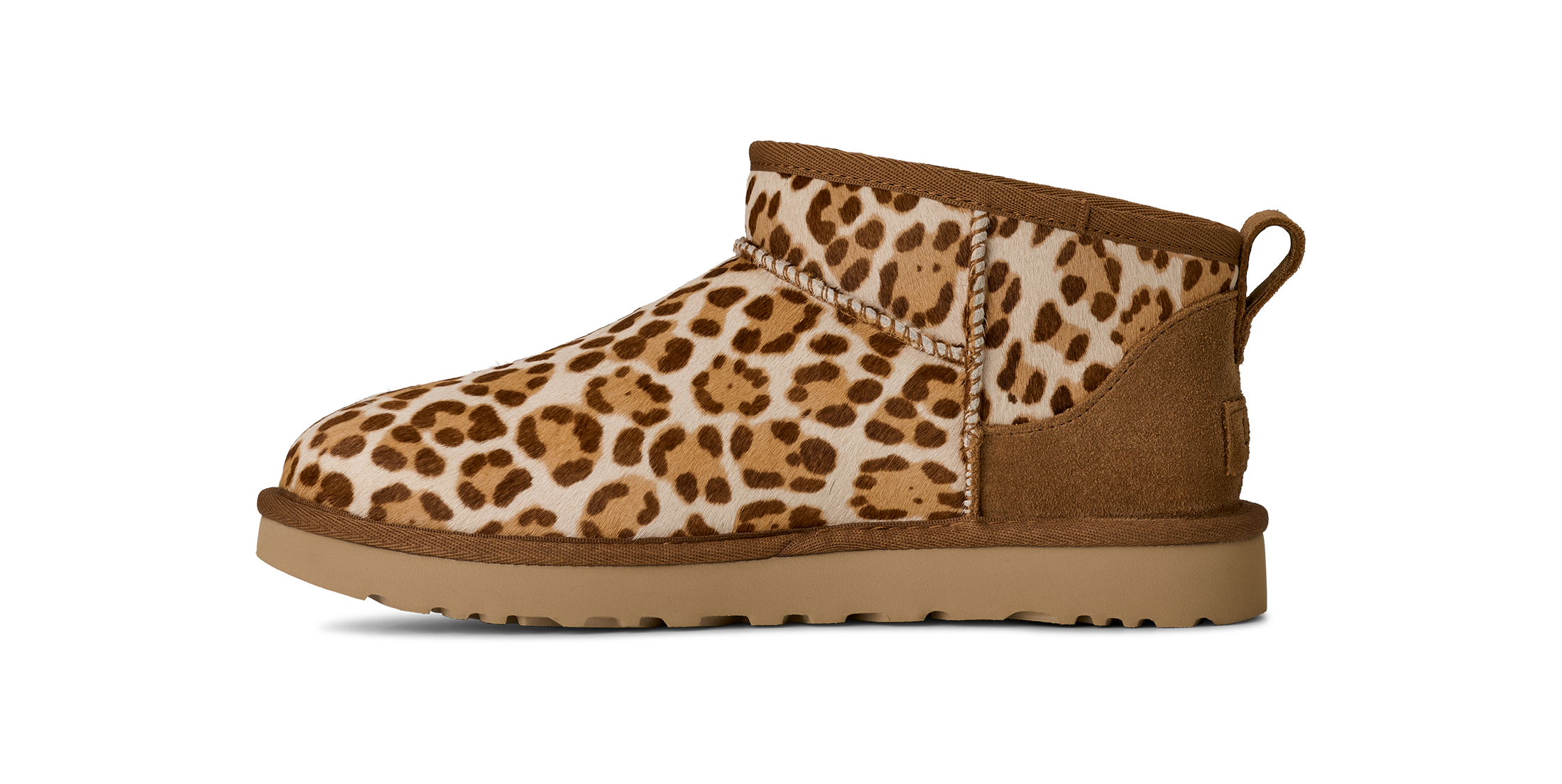 UGG Schlupfboots »CLASSIC ULTRA MINI PLAINS«  Boots, High Top-Boots mit praktischer Anziehlasche