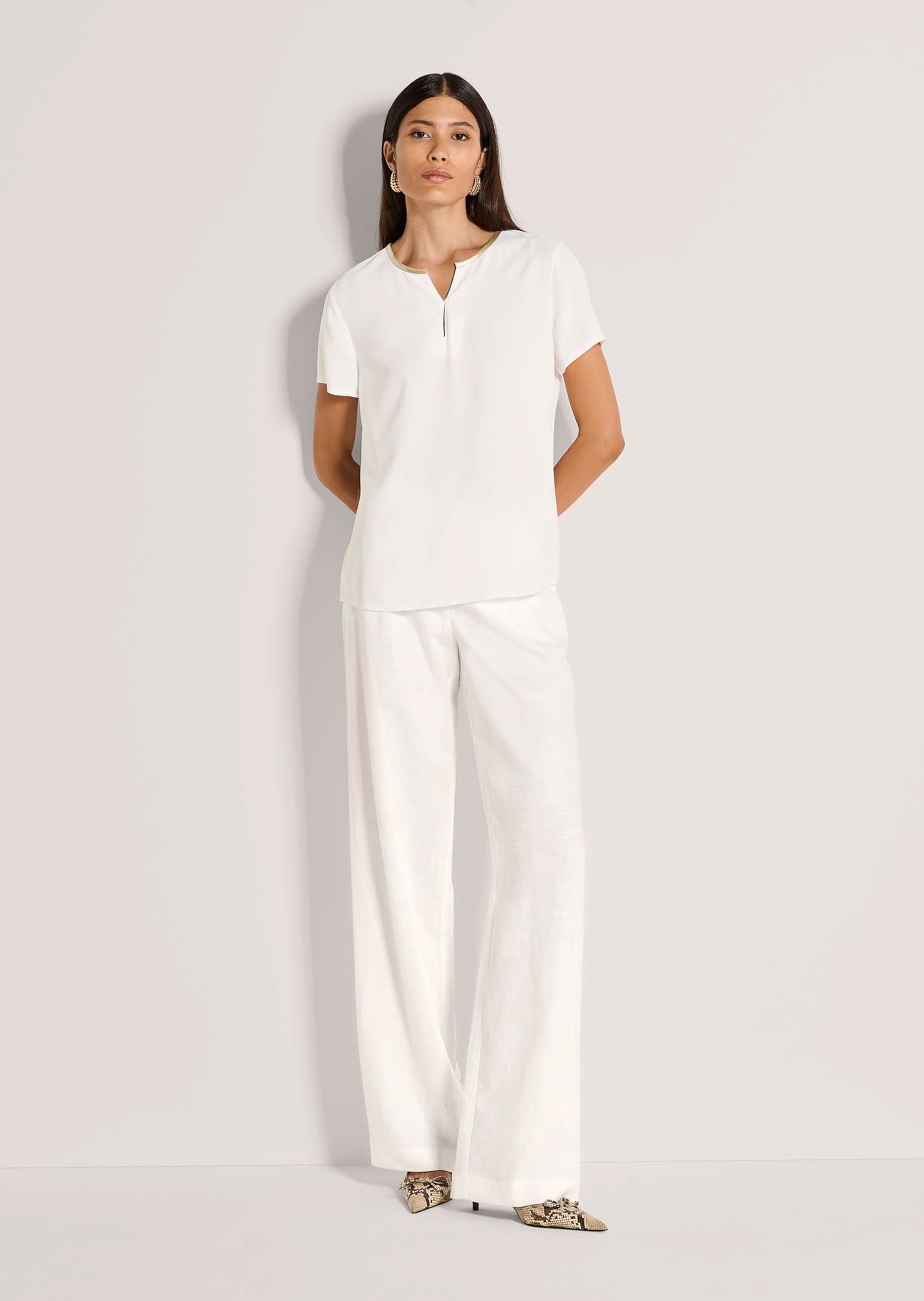 MADELEINE Kurzarmbluse »Blusenshirt Schlupfbluse mit Kontrastpaspel« Paspel