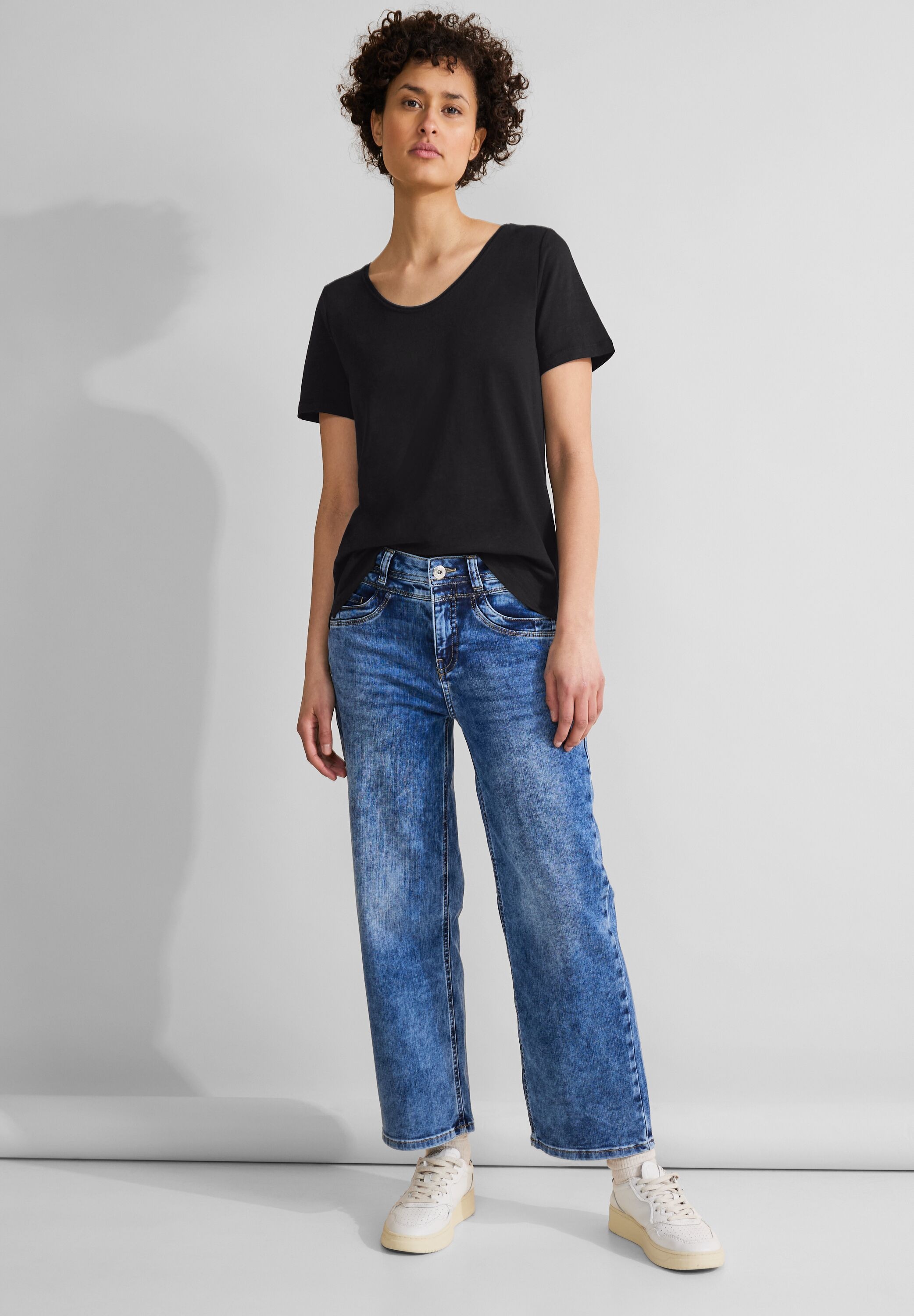 STREET ONE T-Shirt »Style Gerda«, mit längerer Rückseite