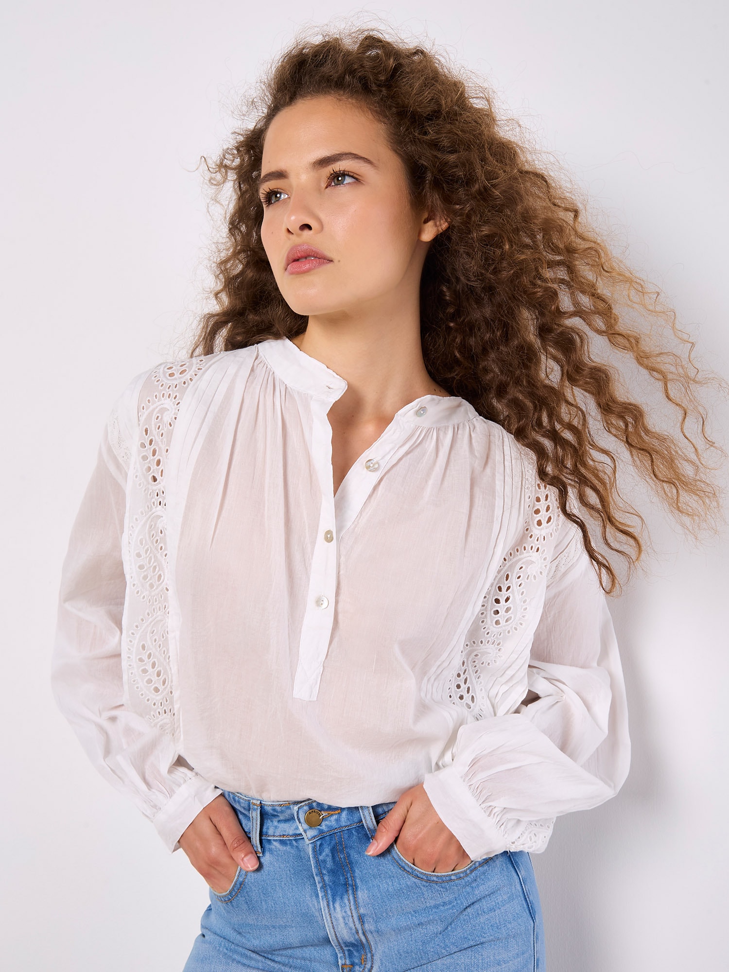 Apricot Spitzenbluse »Bluse« mit Stehkragen