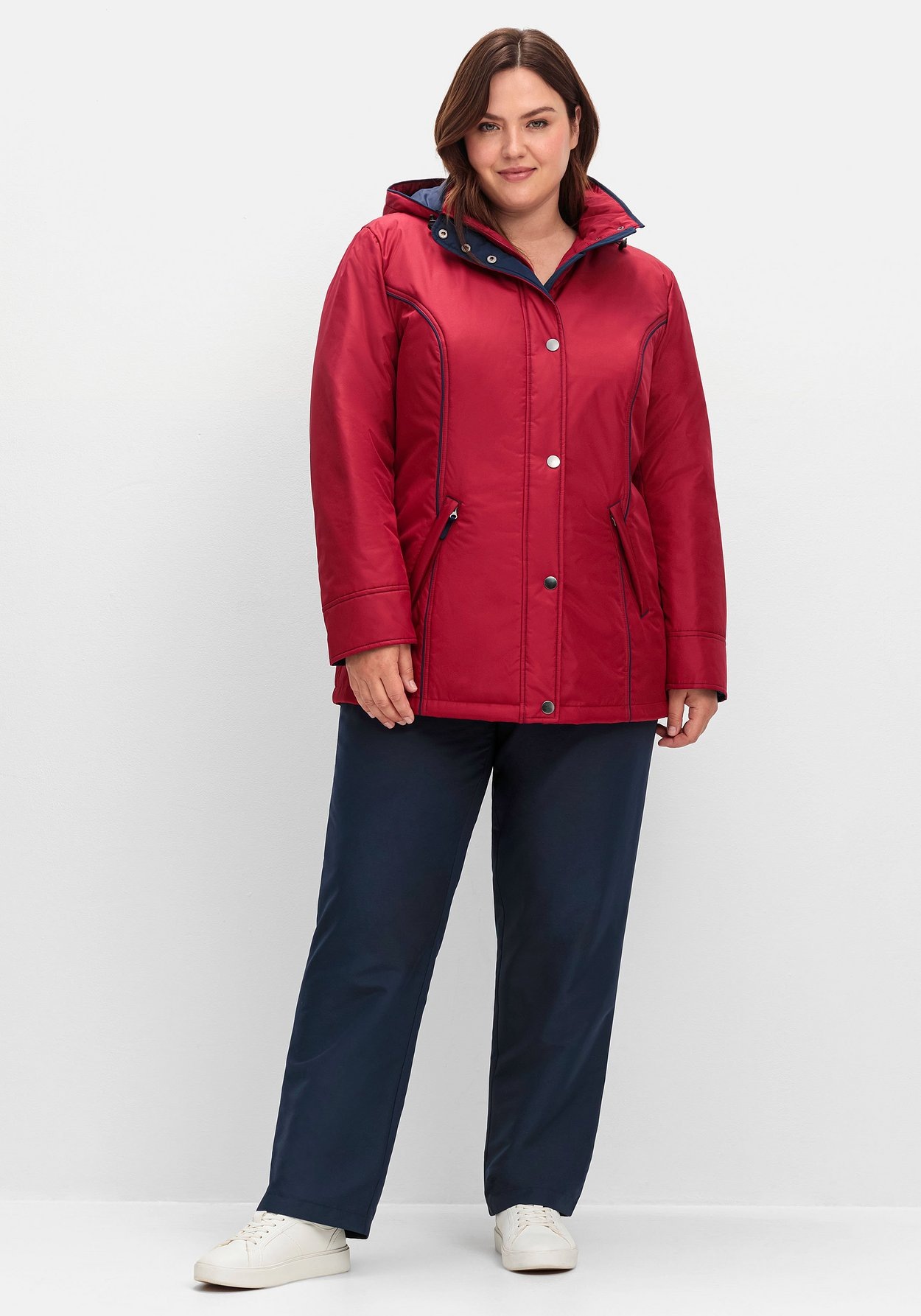 Sheego Outdoorjacke »Funktionsjacke wärmend, wind- und wasserabweisend«, mit Kapuze, wärmend, wind- und wasserabweisend