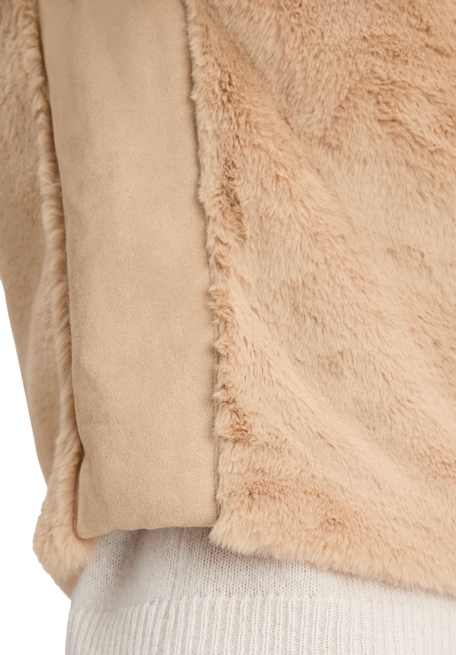 Betty Barclay Fellimitatweste »Plüschweste mit Reißverschluss«