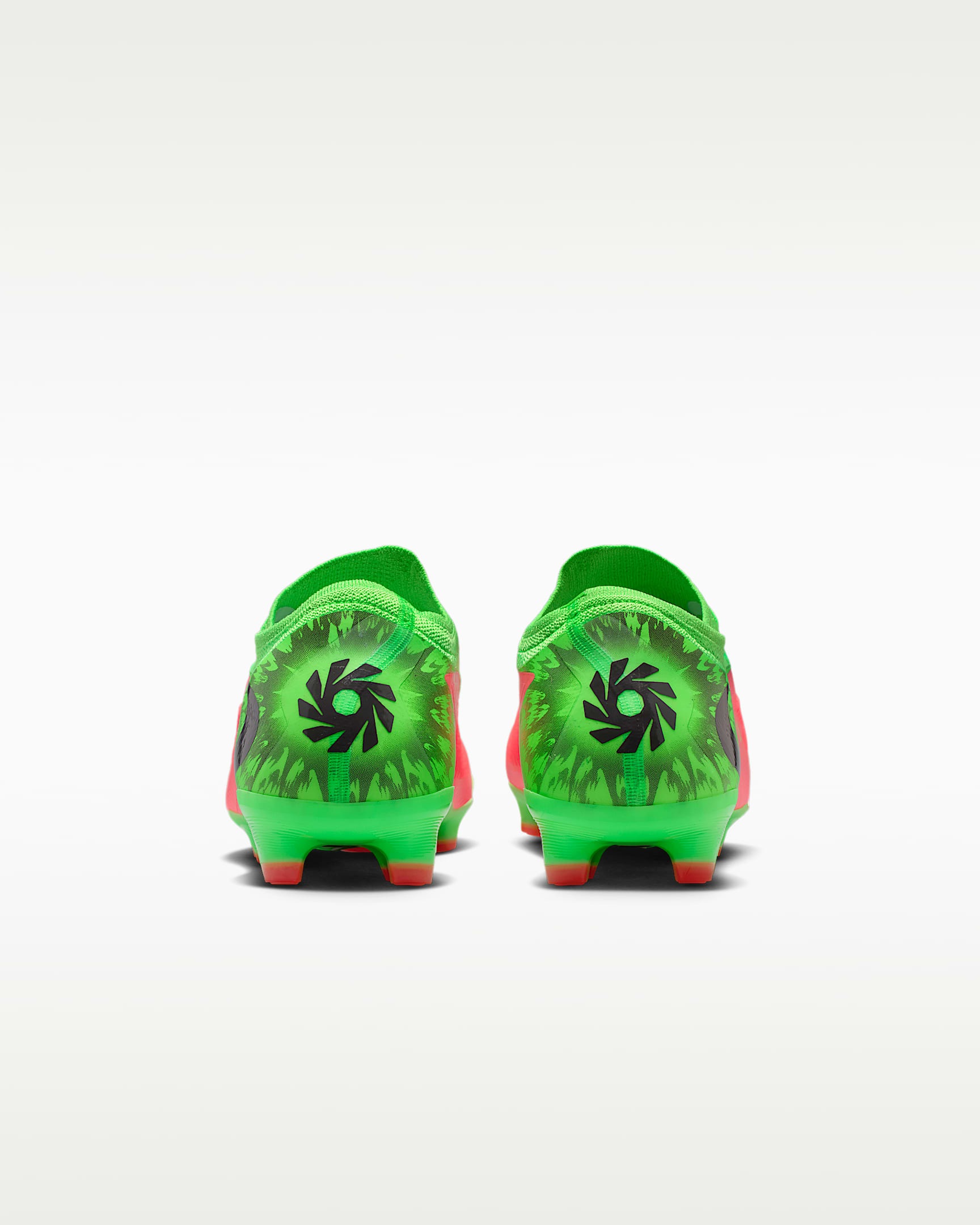 Nike Fußballschuh »PHANTOM 6 LOW PRO FG EH«  Erling Haarland, Außensohle für Rasenplätze