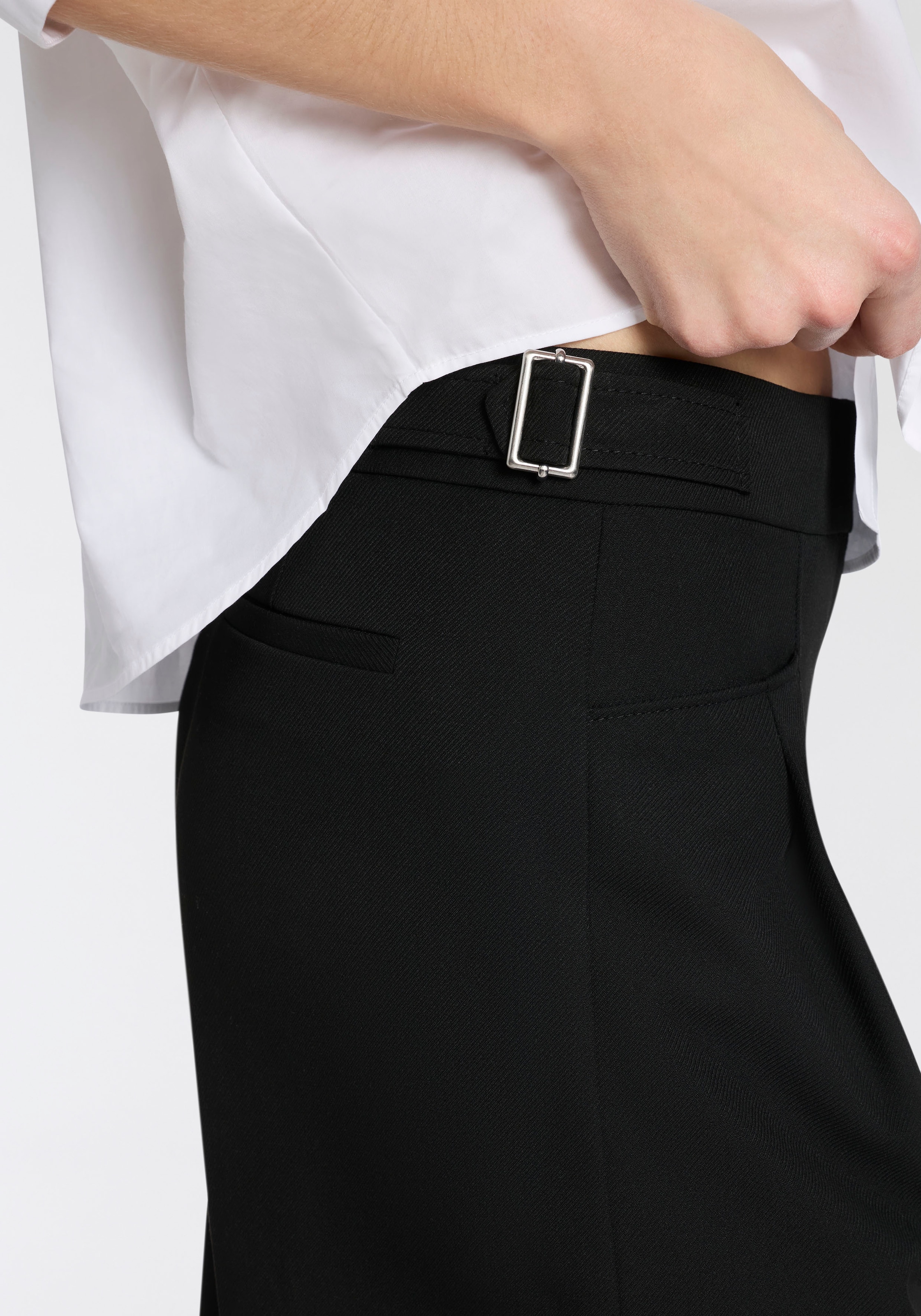 BOSS ORANGE Bundfaltenhose »Takora Premium Damenmode«  weit geschnitten, mit verstellbaren Riemen