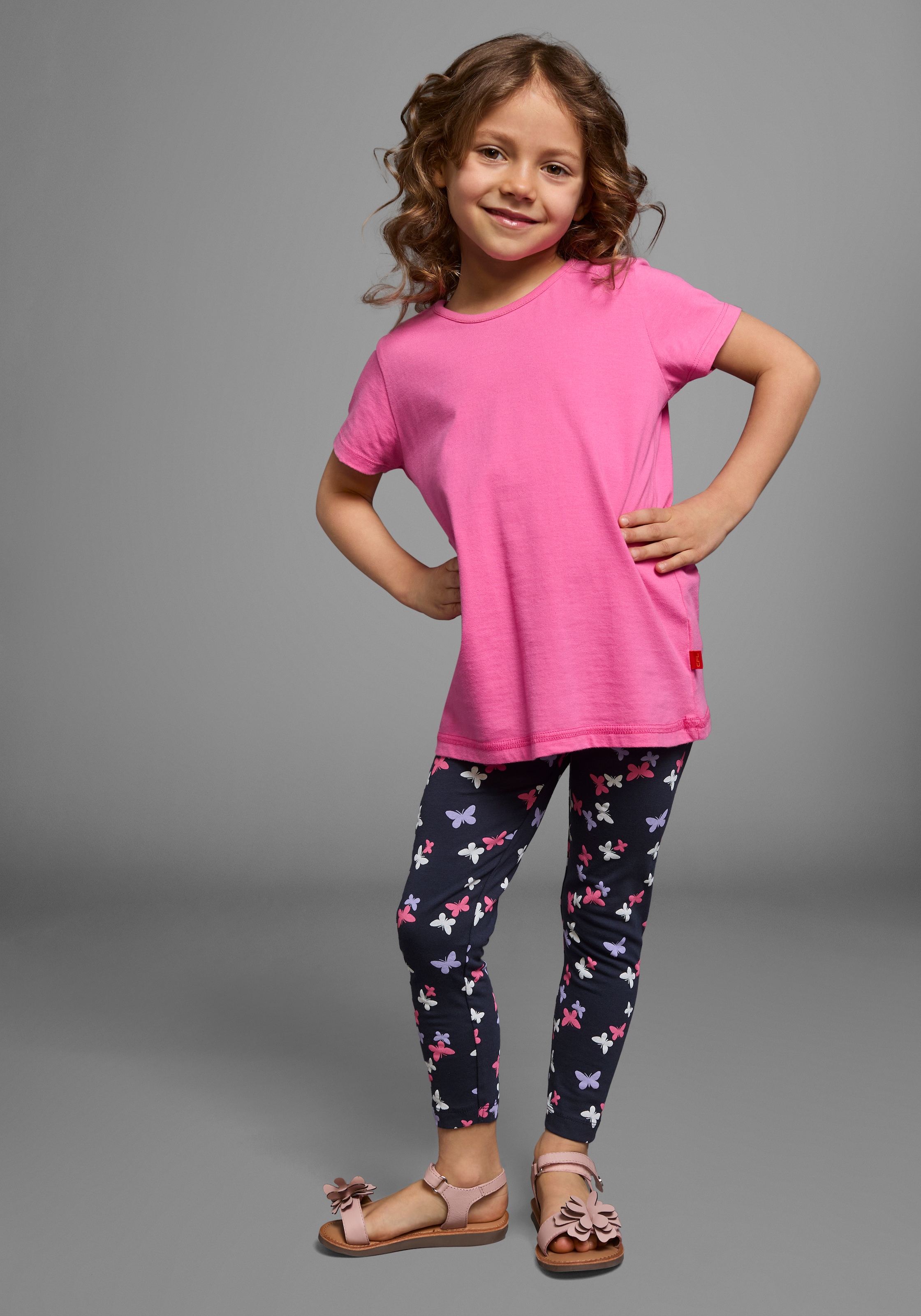 KIDSWORLD Leggings »3er Pack Leggings für kleine Mädchen«, (Packung, 3 tlg., 3er-Pack), mit unterschiedlichen Mustern und Farben