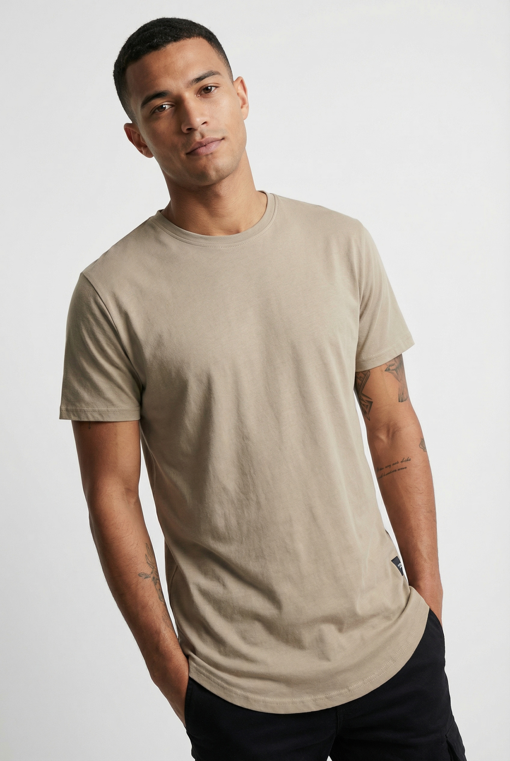 ONLY & SONS Rundhalsshirt »ONSMATT LONGY SS TEE 5-PACK« Packung, 5 tlg. Baumwolle, relaxed fit, lang geschnitten