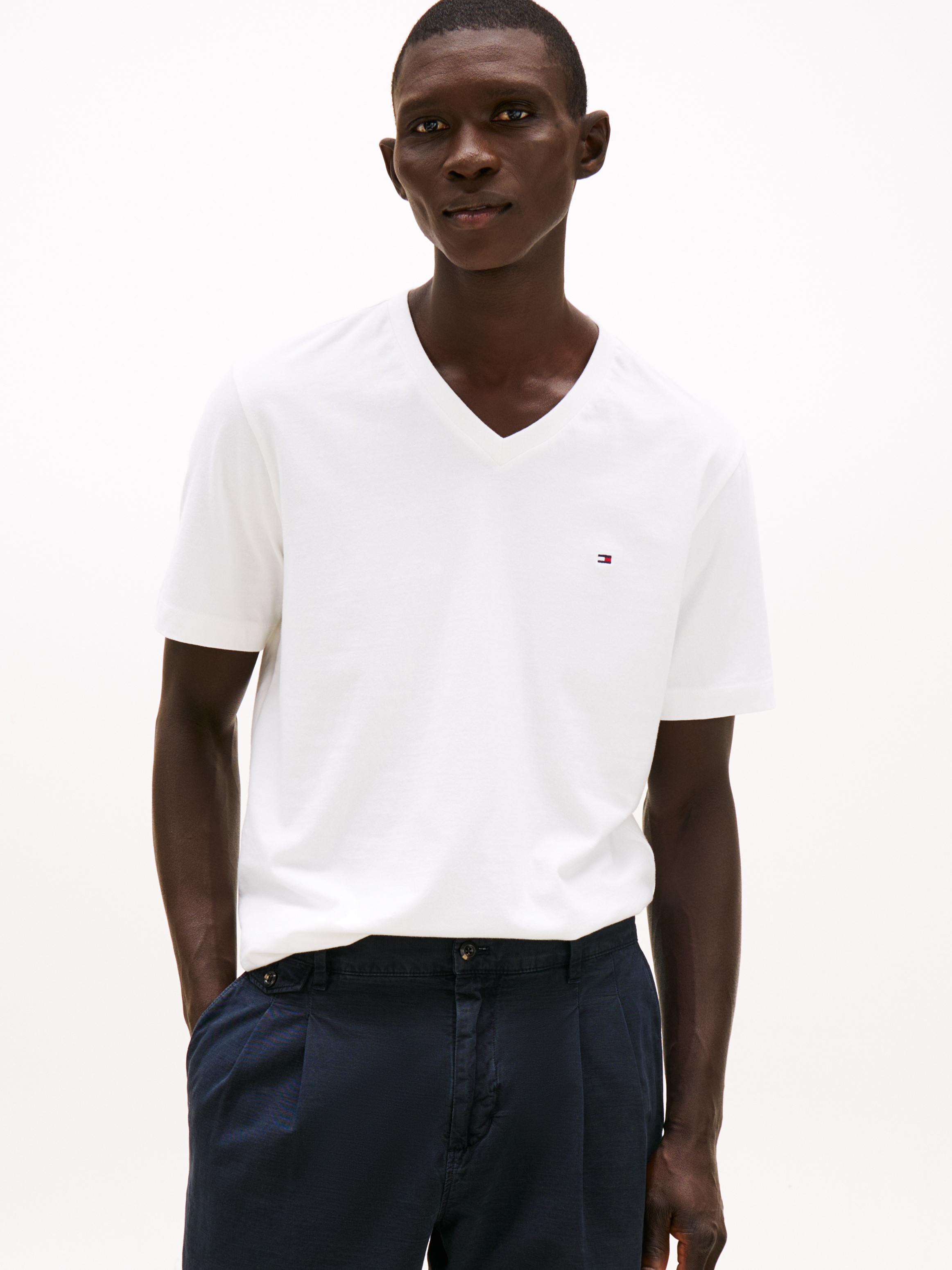 Tommy Hilfiger V-Shirt »ESSENTIAL V-NECK TEE«